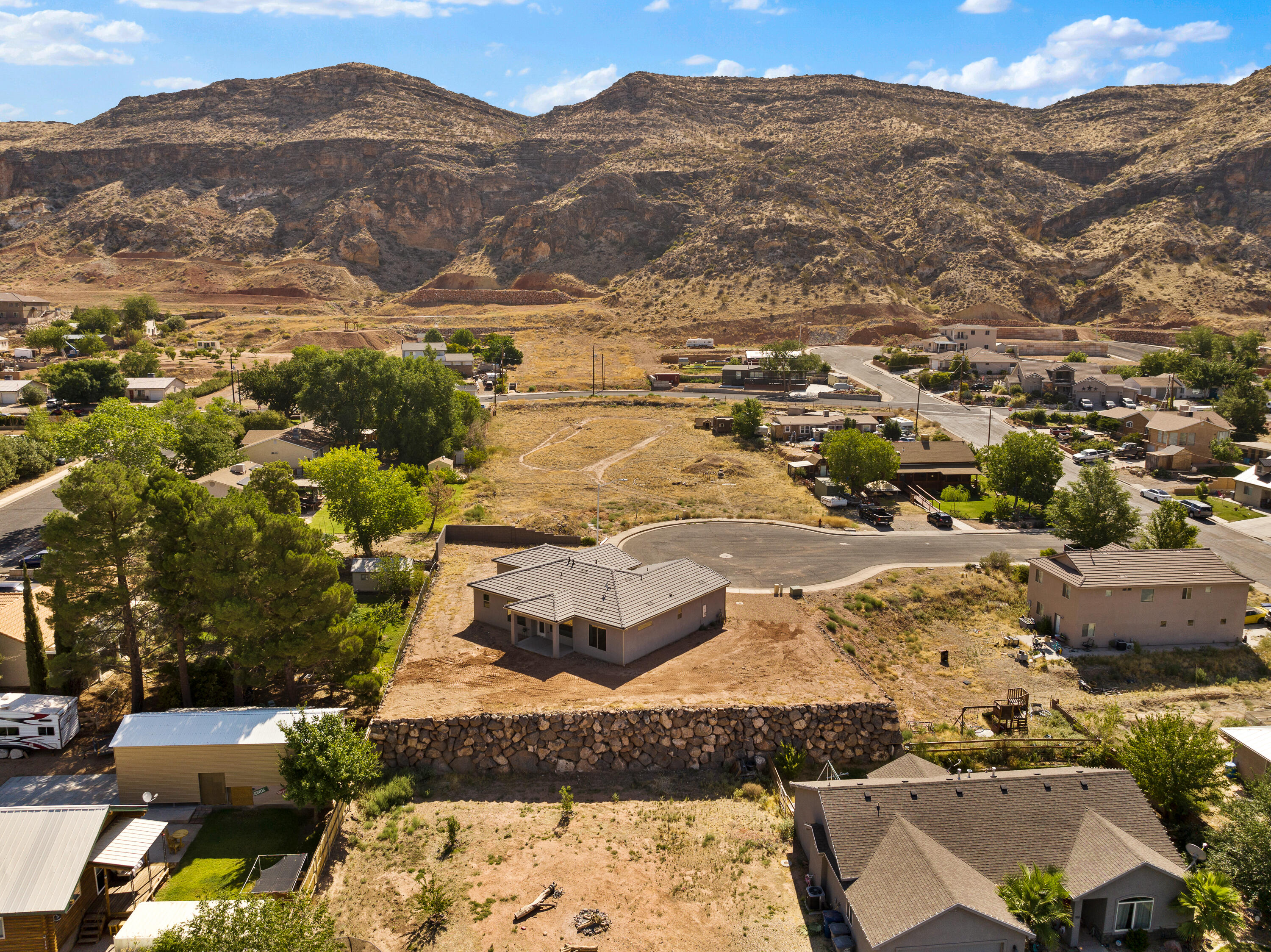 FREEDOM CIRCLE - Residential