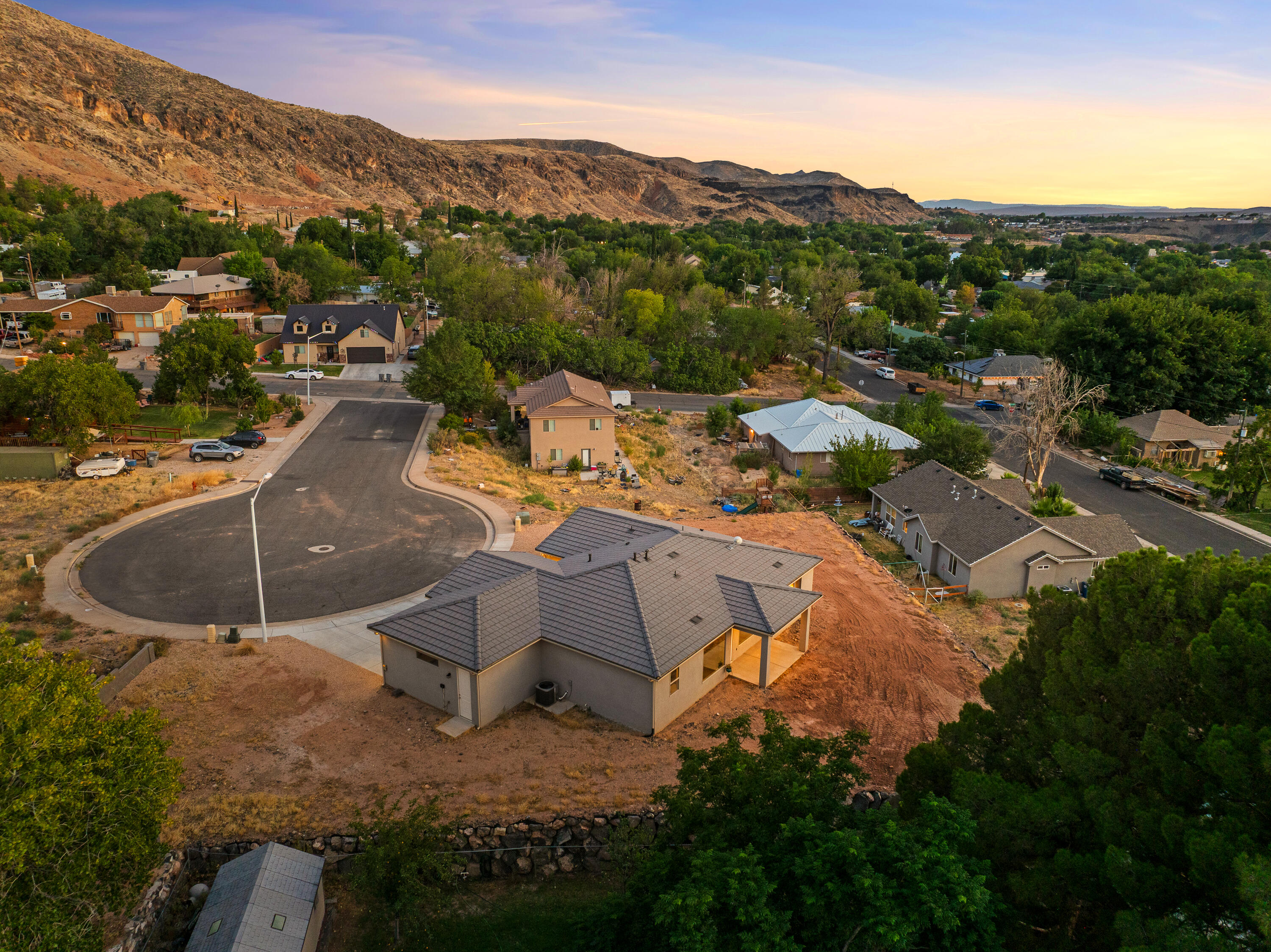 FREEDOM CIRCLE - Residential