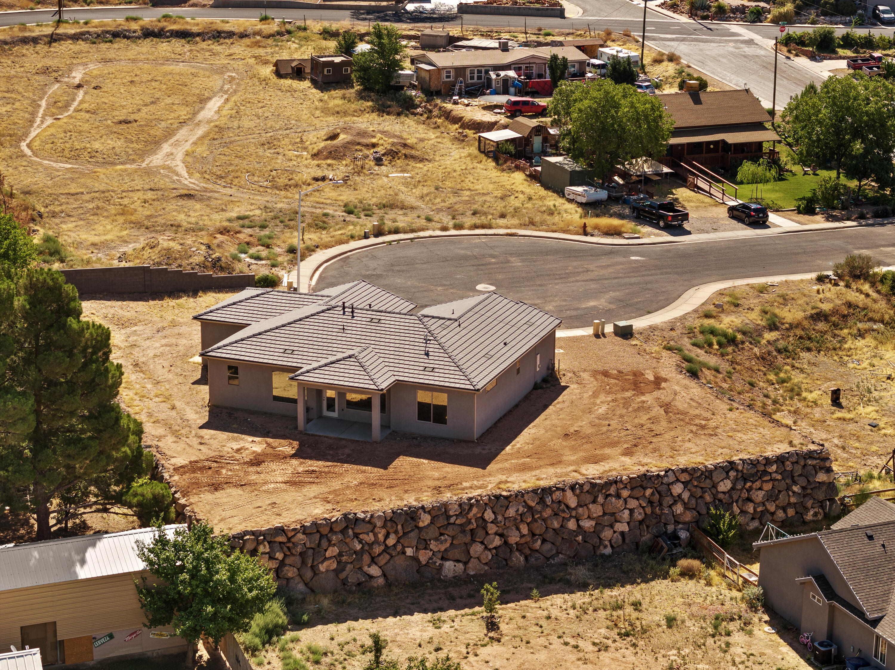 FREEDOM CIRCLE - Residential