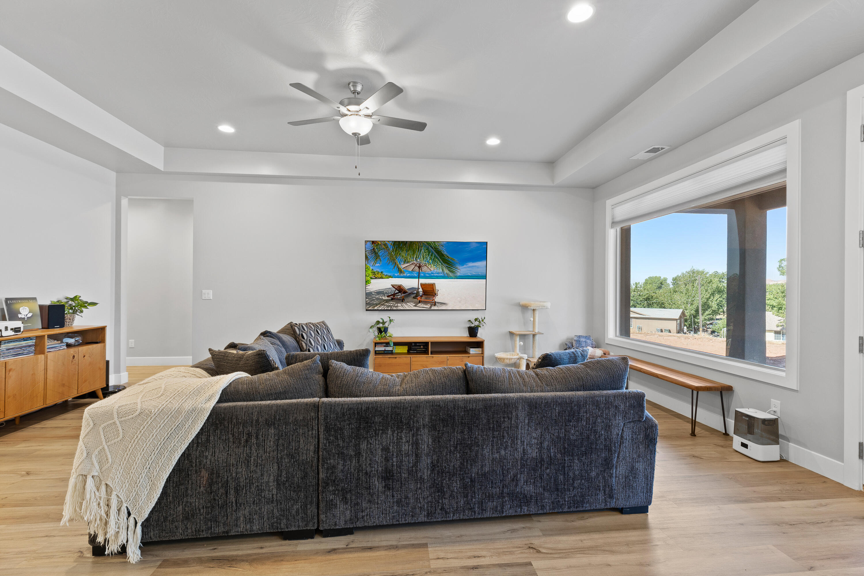 FREEDOM CIRCLE - Residential