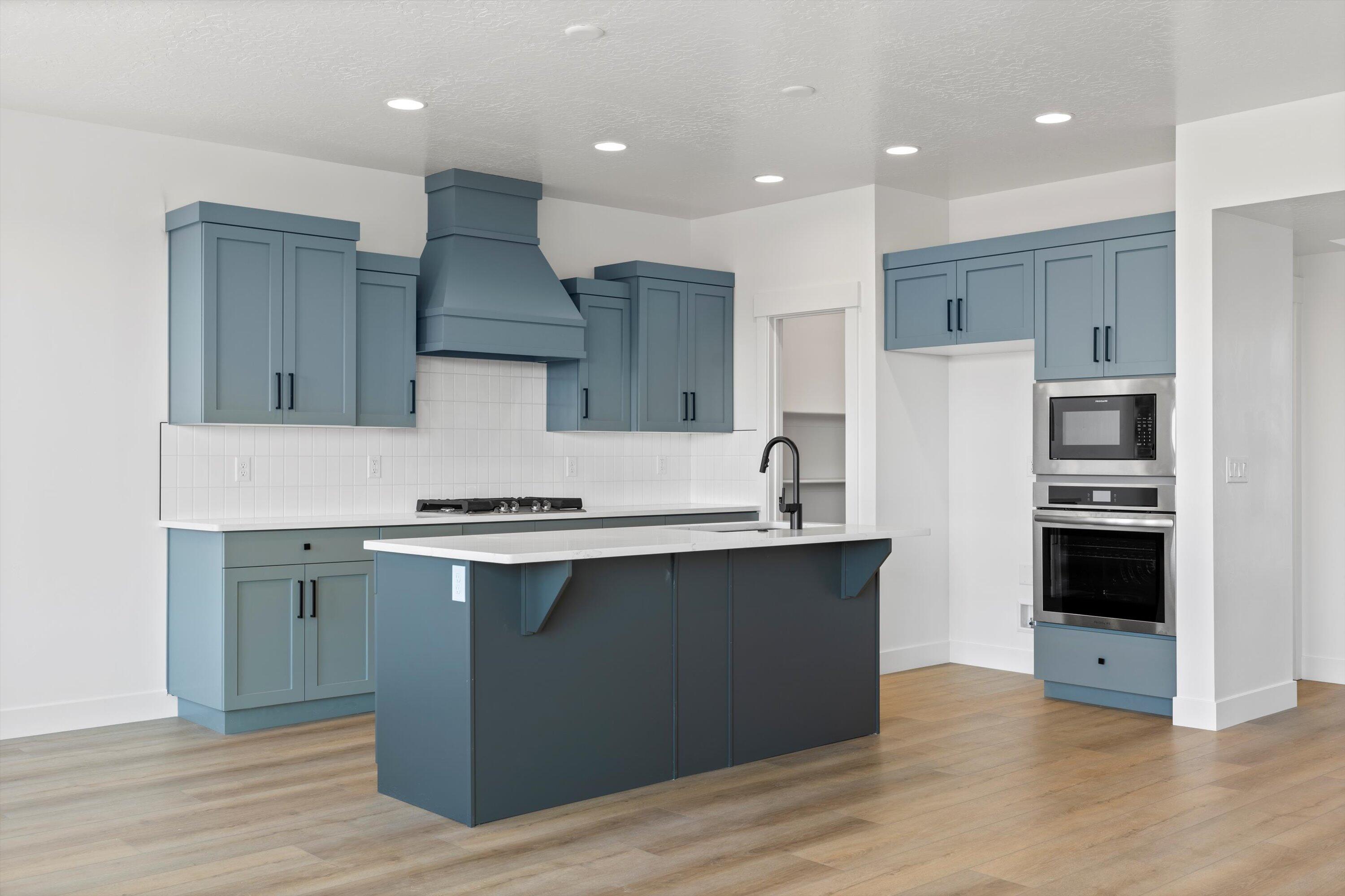 STRAWBERRY FIELDS ESTATES - Residential