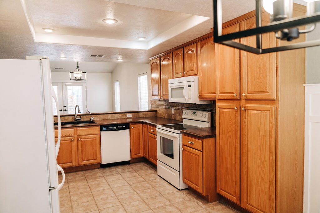 VILLAS AT GREEN VALLEY - Residential