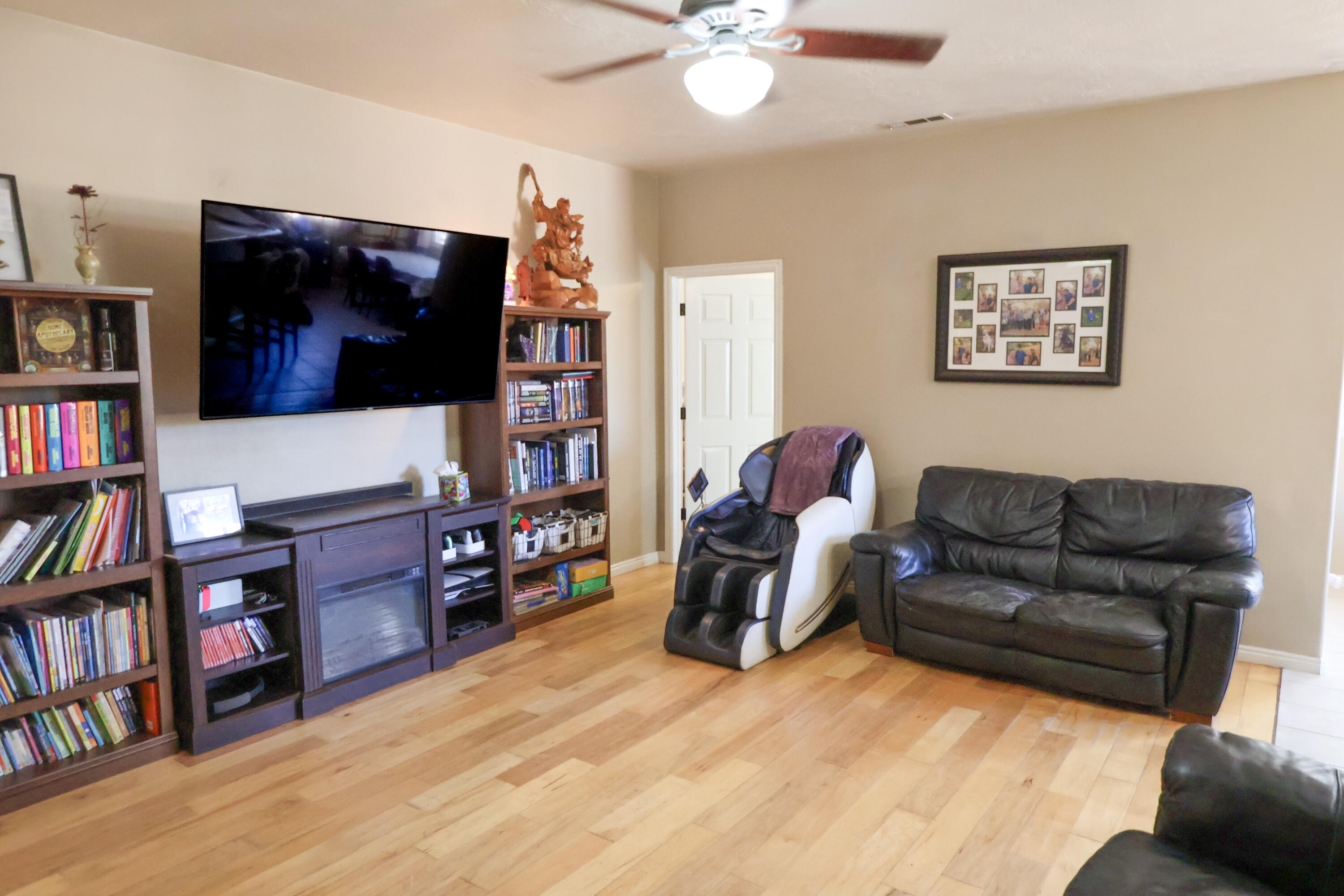 RED ROCK CANYON - Residential