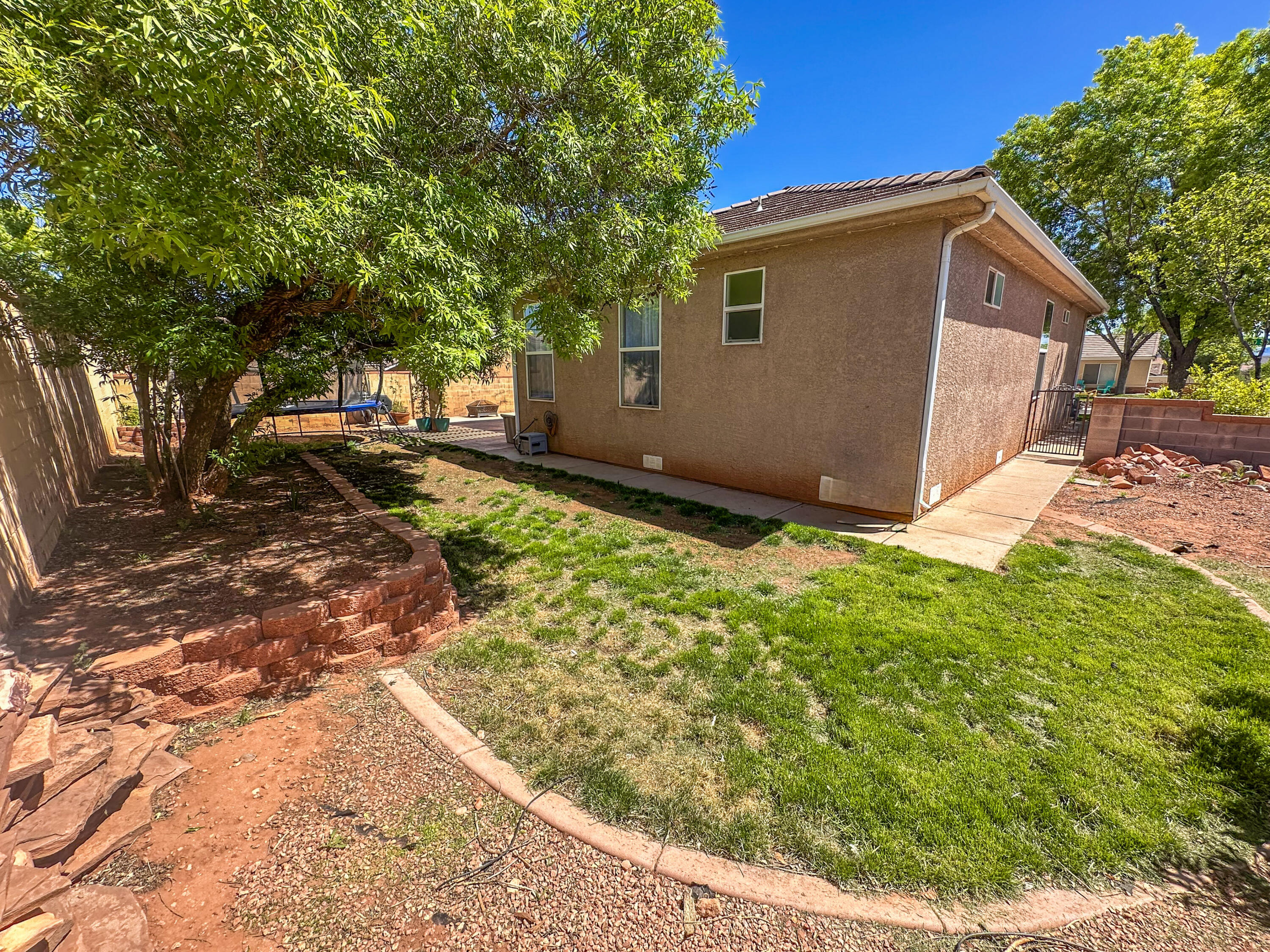 RED ROCK CANYON - Residential