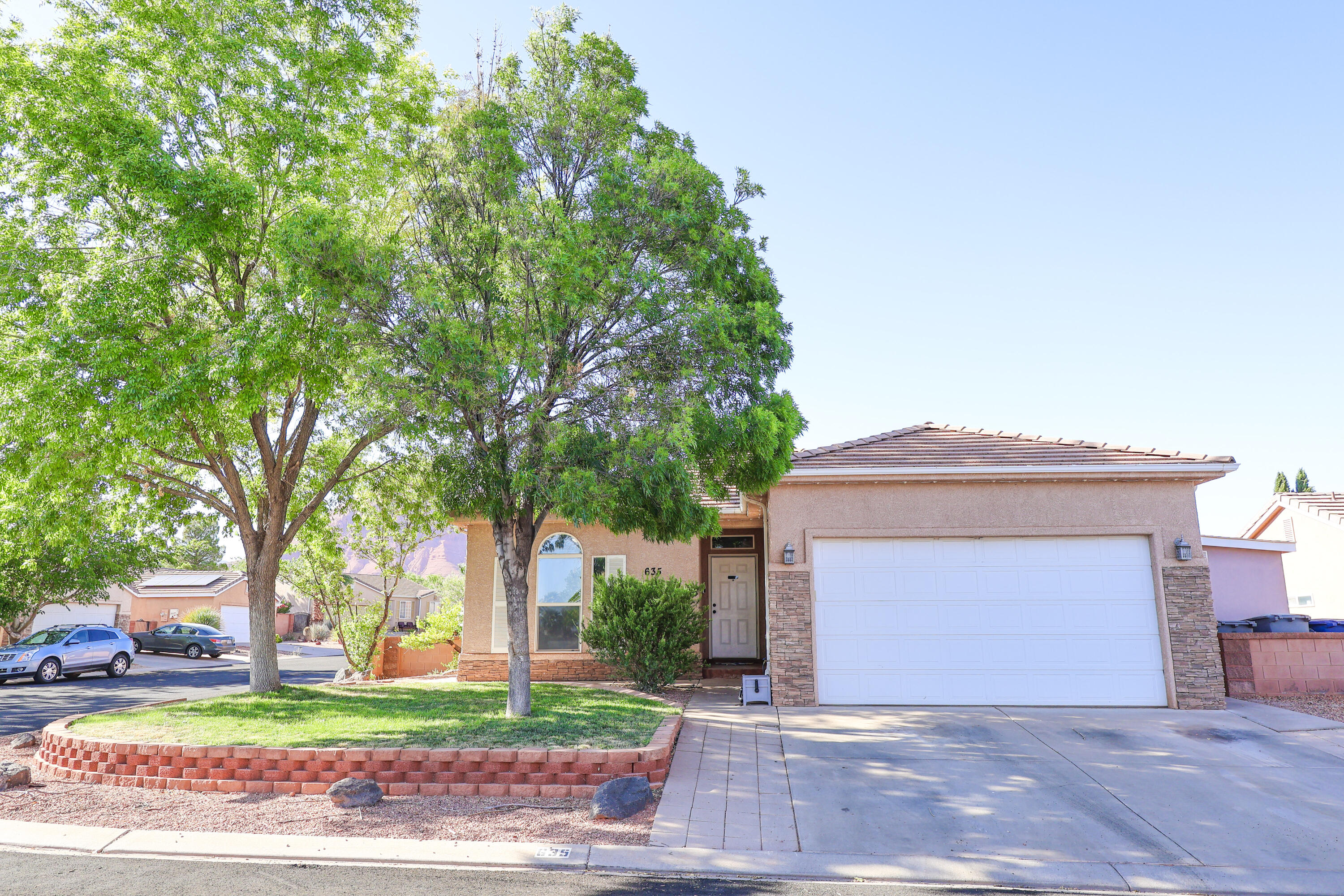 RED ROCK CANYON - Residential