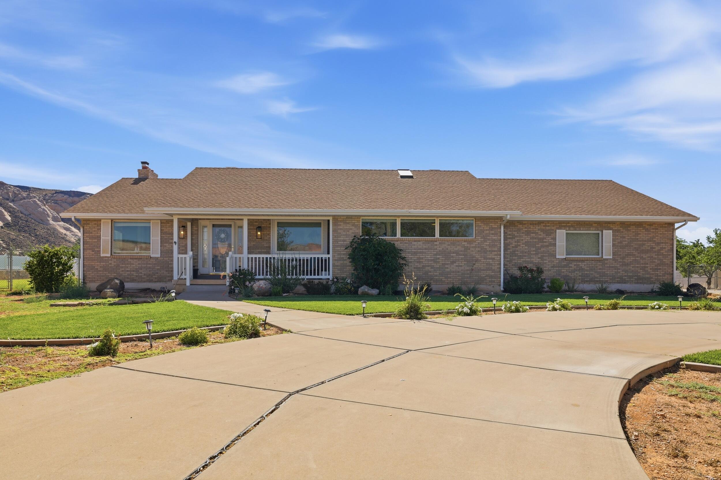 WINCHESTER HILLS - Residential
