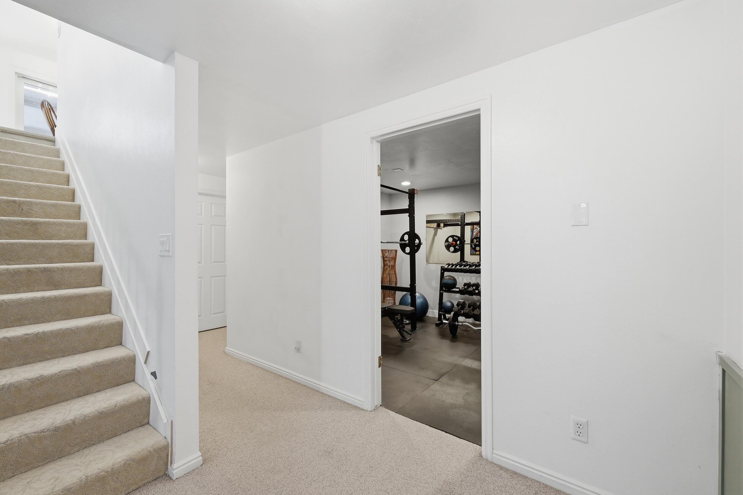 WINCHESTER HILLS - Residential