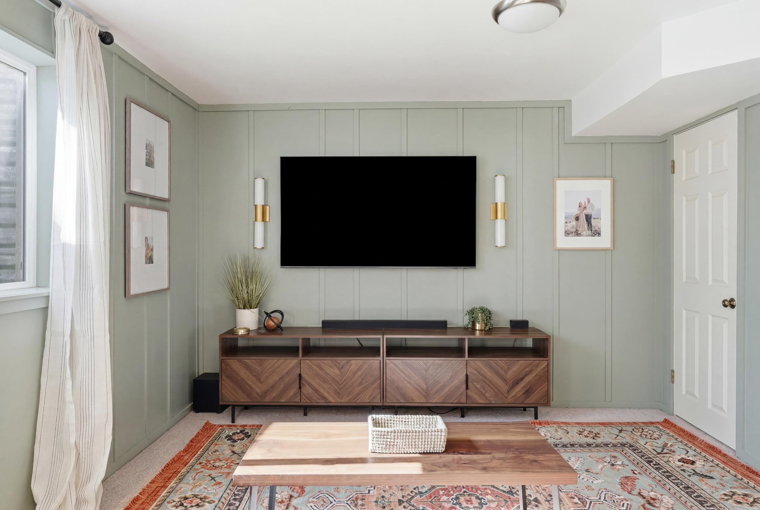 WINCHESTER HILLS - Residential