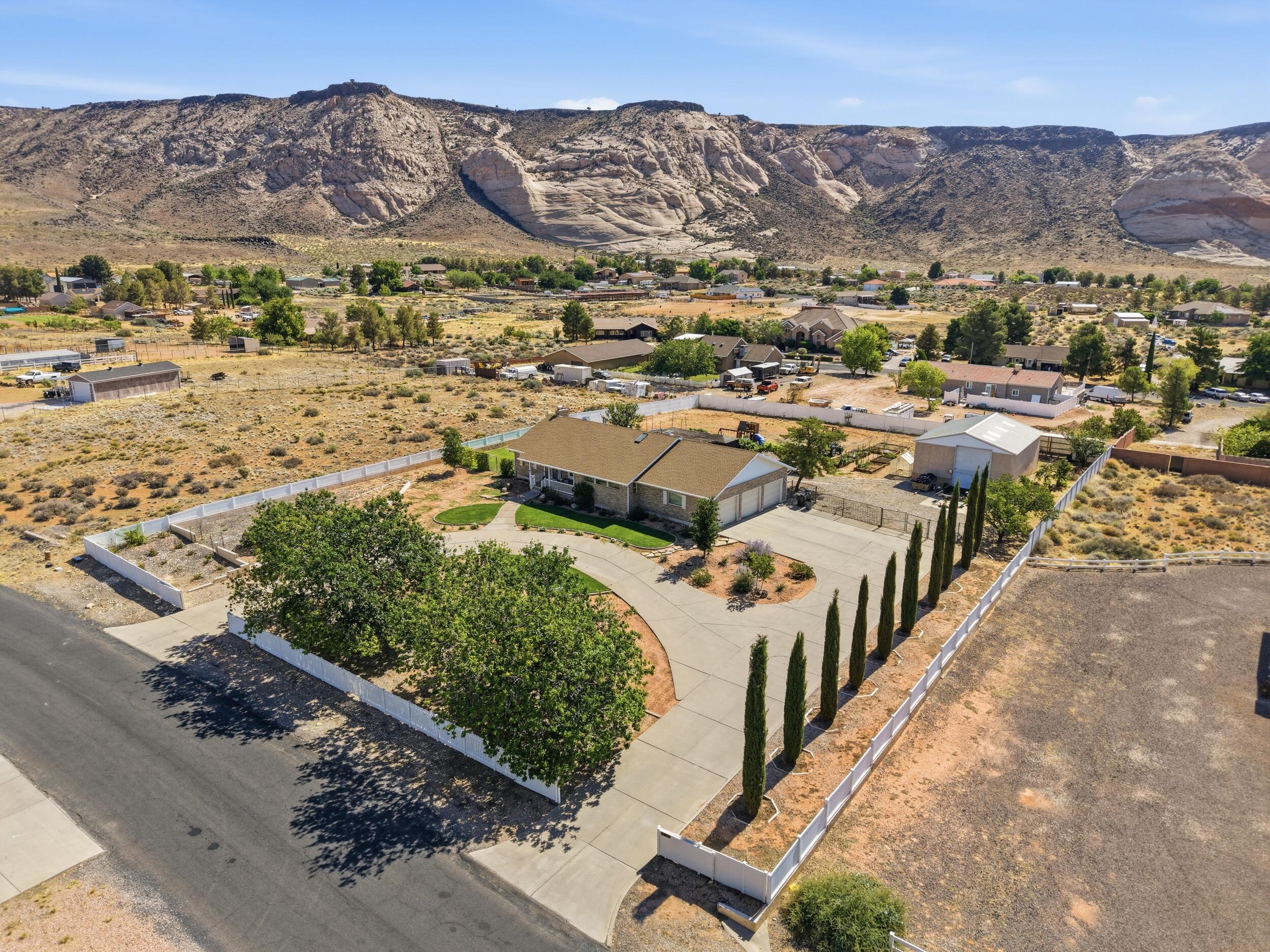 WINCHESTER HILLS - Residential