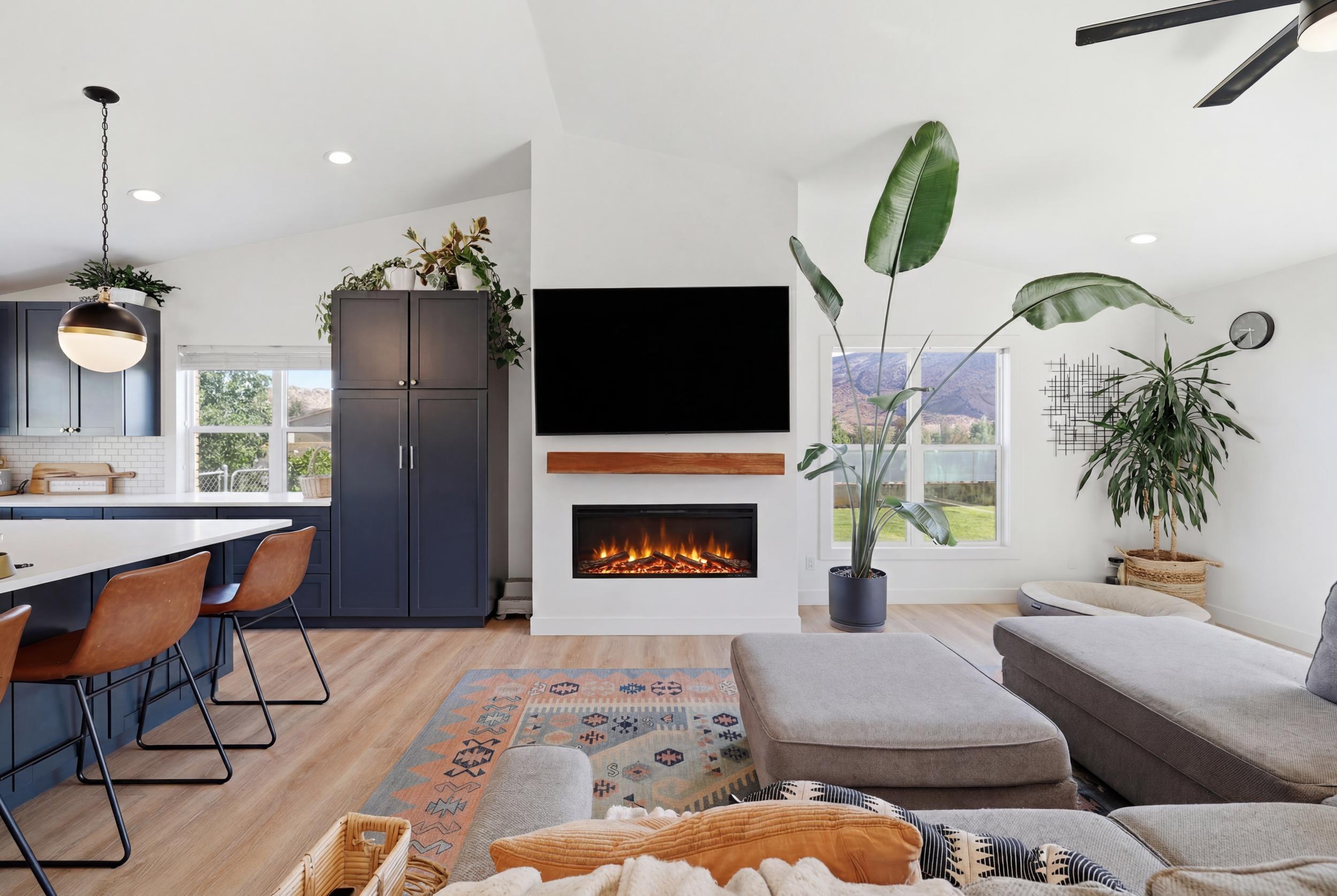 WINCHESTER HILLS - Residential
