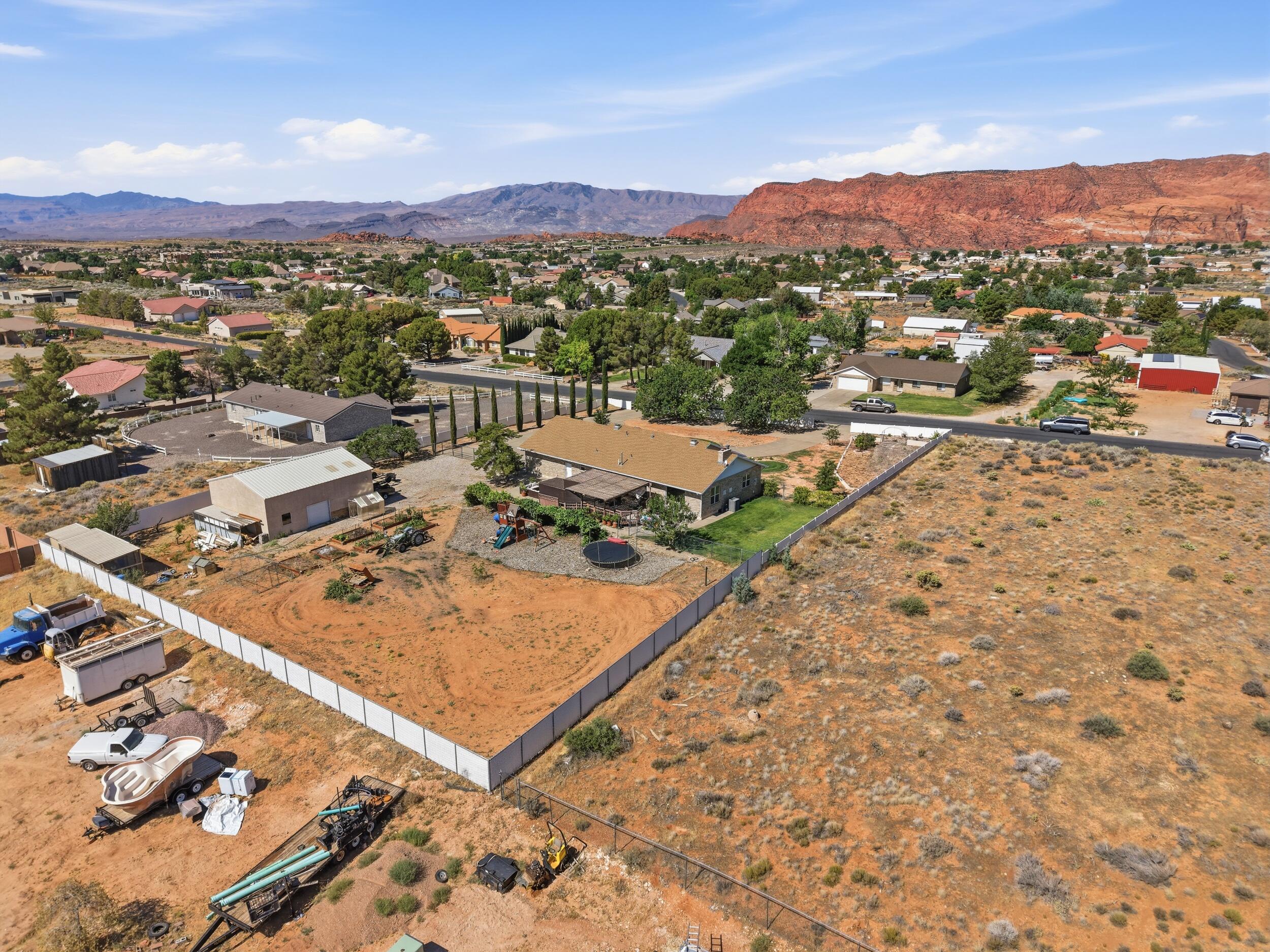 WINCHESTER HILLS - Residential