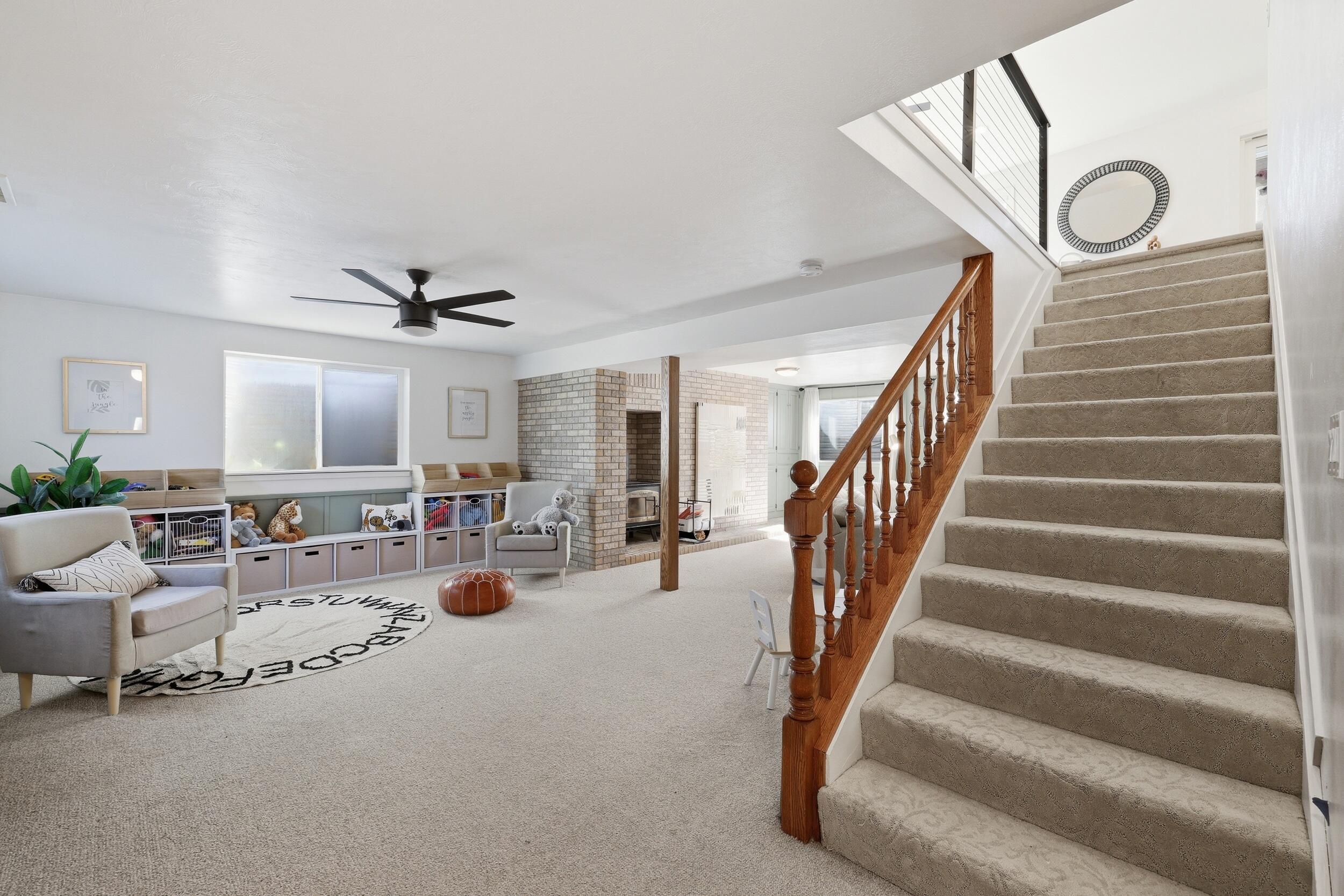 WINCHESTER HILLS - Residential