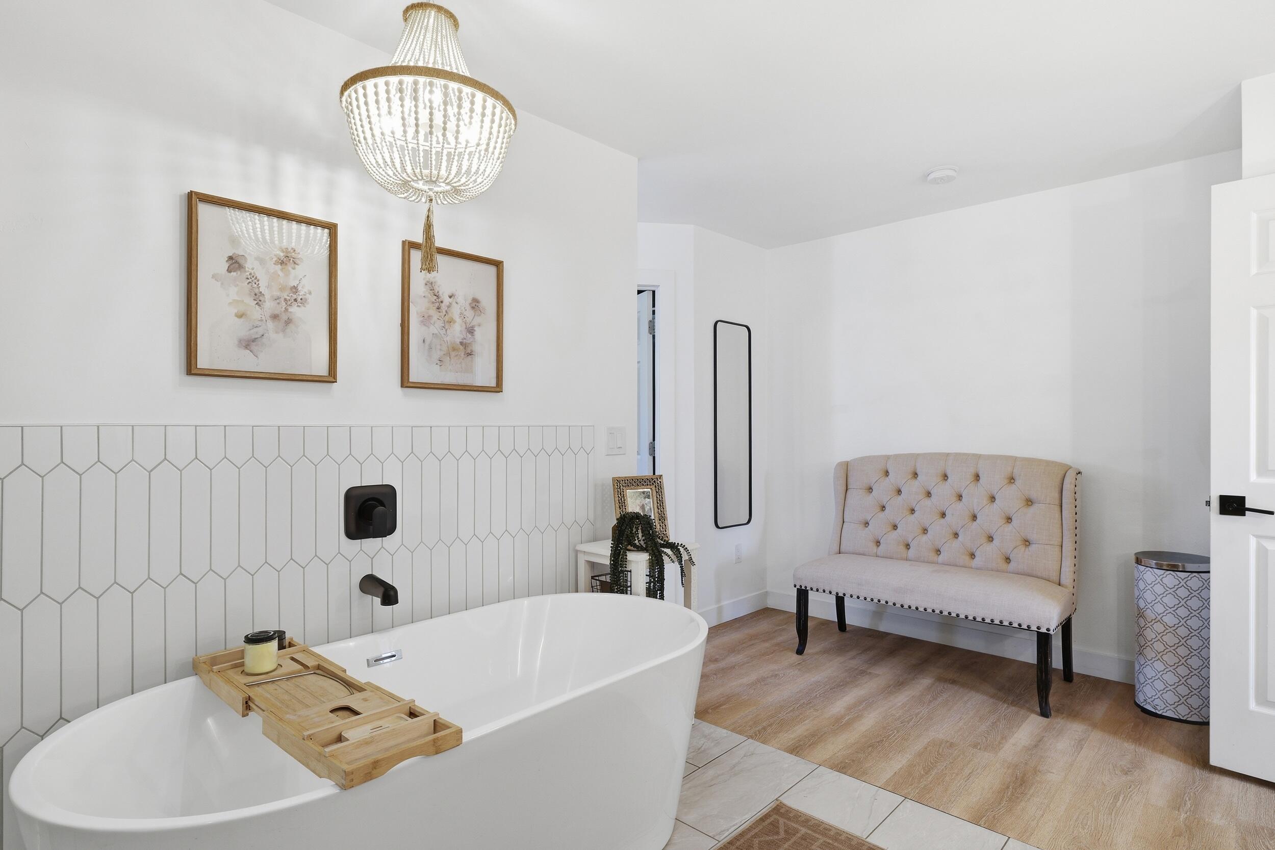 WINCHESTER HILLS - Residential