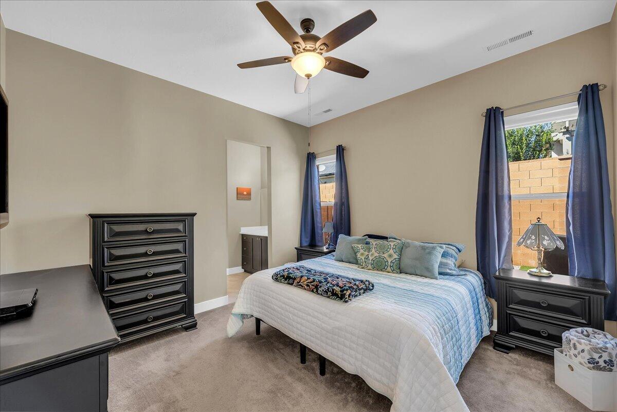 VILLAS AT SUN RIVER - Residential
