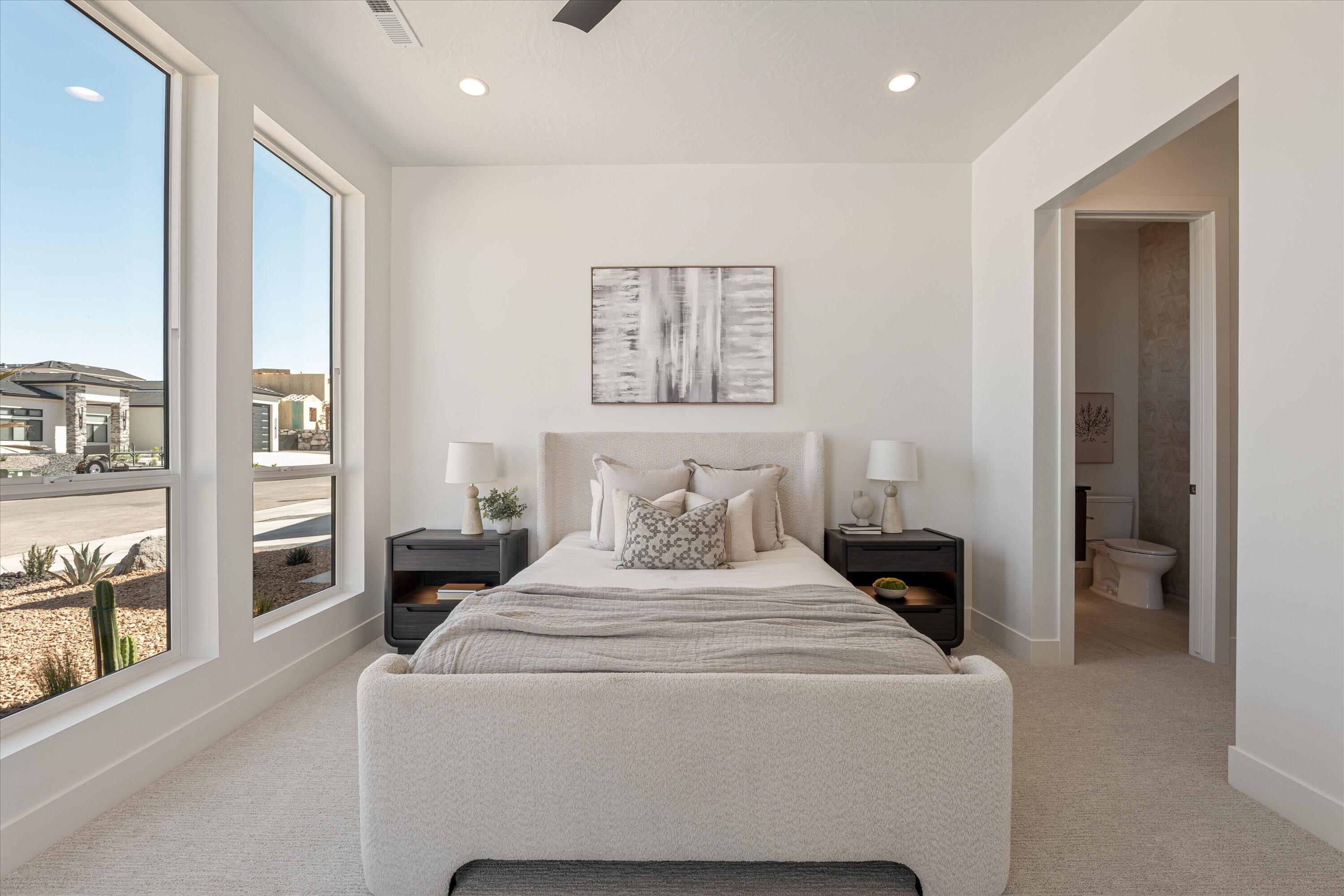 SCENIC POINTE - Residential
