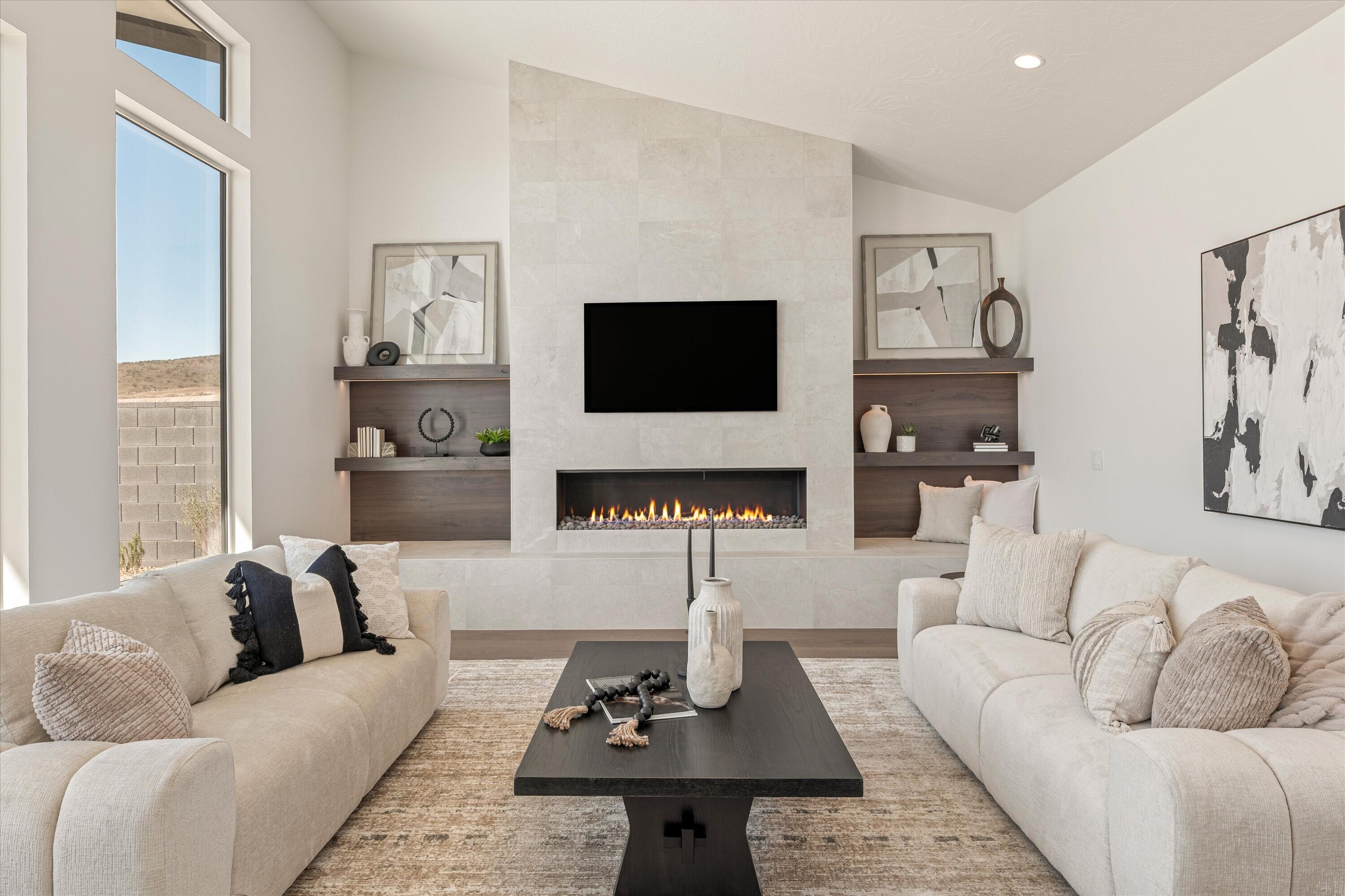 SCENIC POINTE - Residential