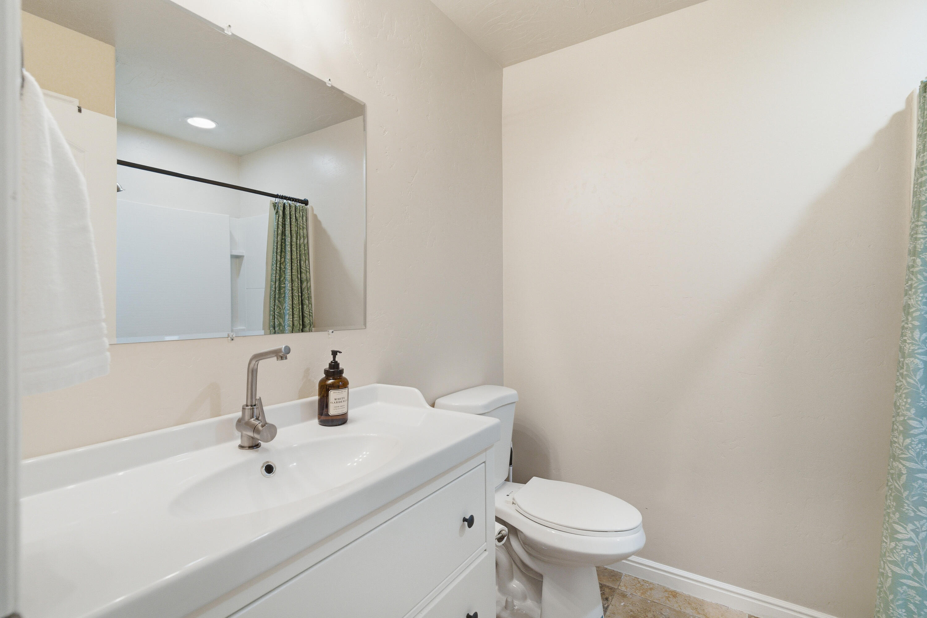 NEW WARM SPRINGS - Residential