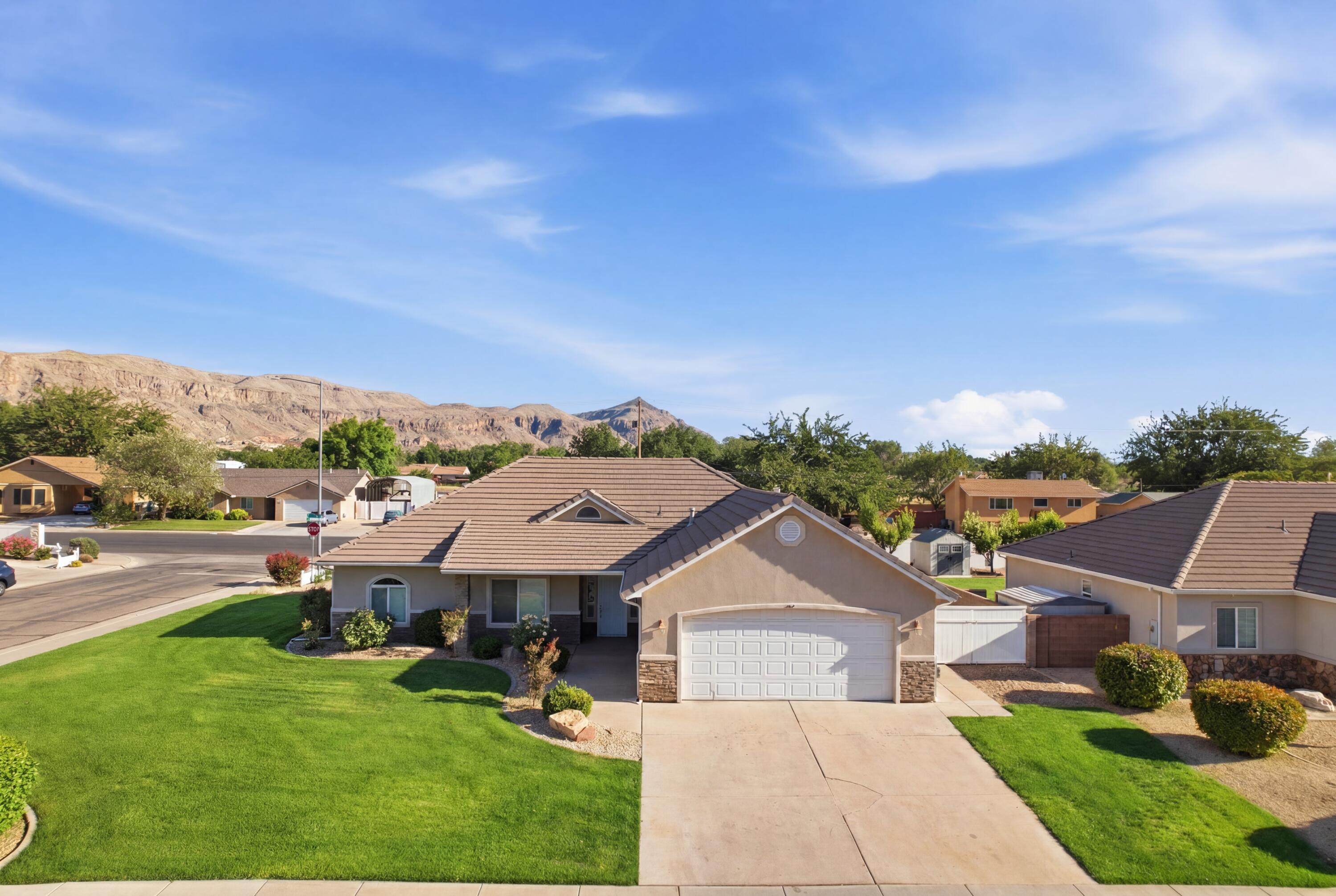 COBBLESTONE FIELDS (H) - Residential