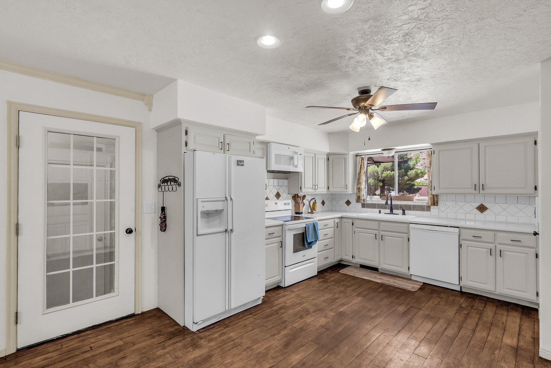 BLOOMINGTON COUNTRY CLUB - Residential