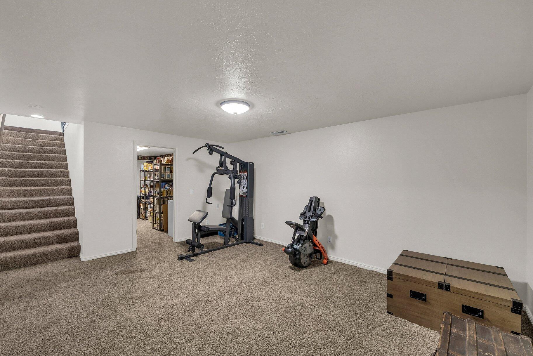 BLOOMINGTON COUNTRY CLUB - Residential