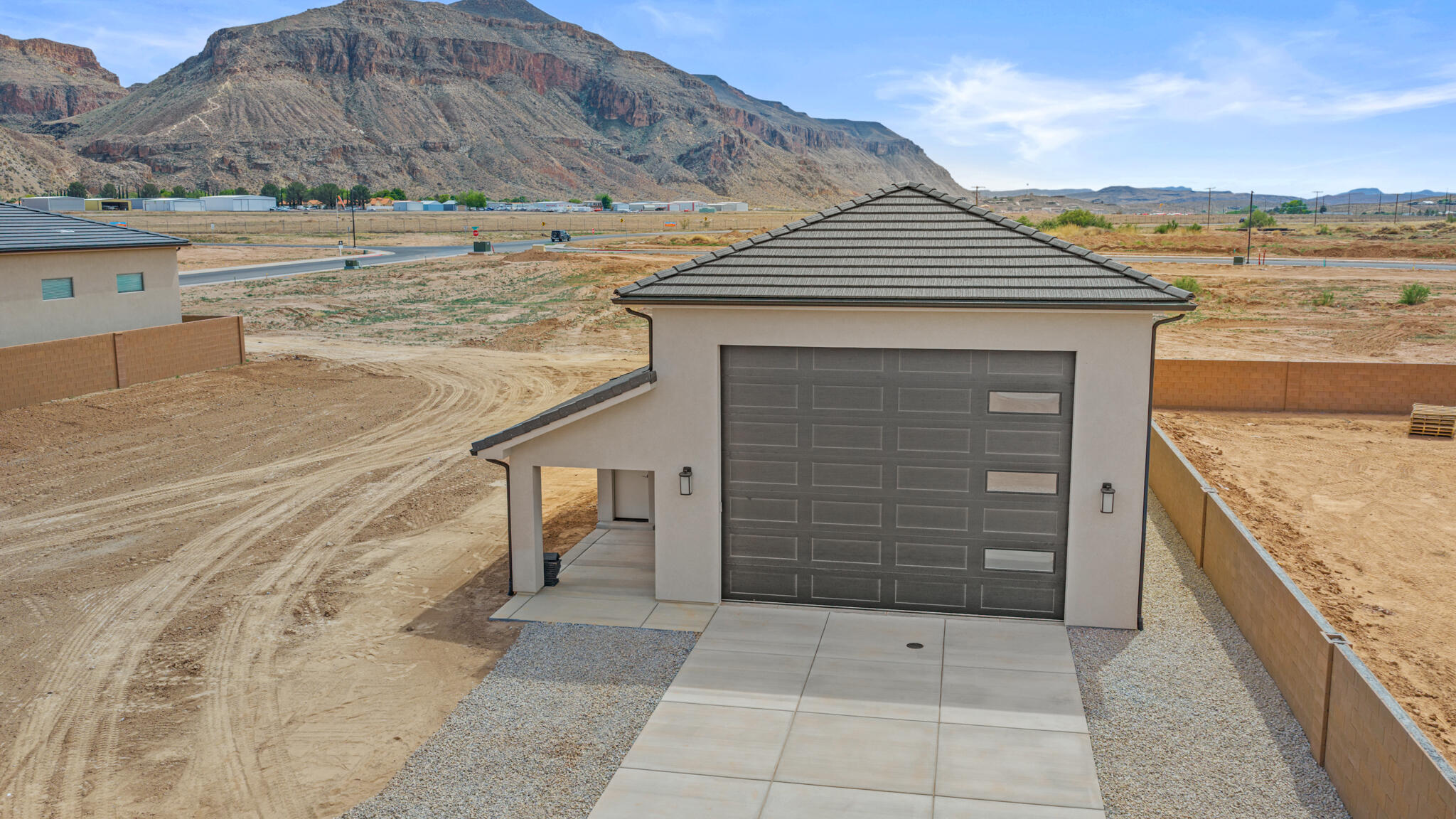 HURRICANE FIELDS ESTATES - Residential