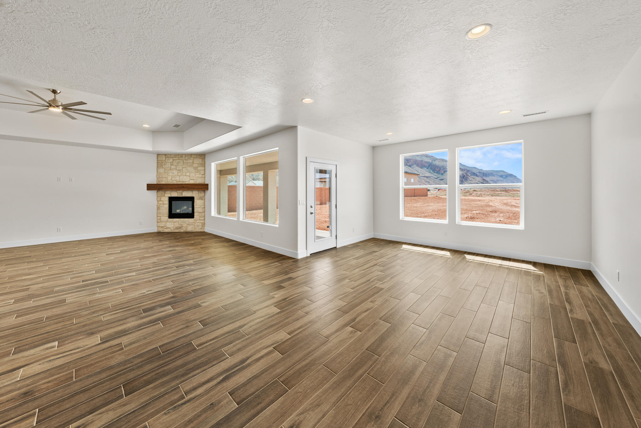 HURRICANE FIELDS ESTATES - Residential