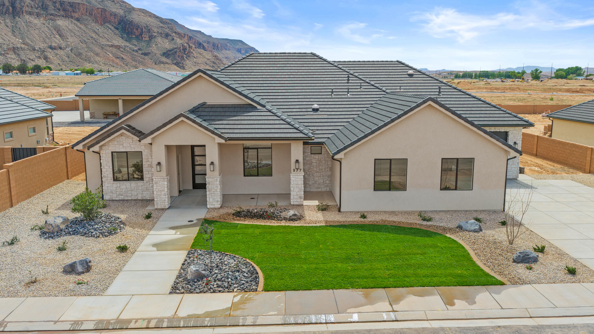 HURRICANE FIELDS ESTATES - Residential