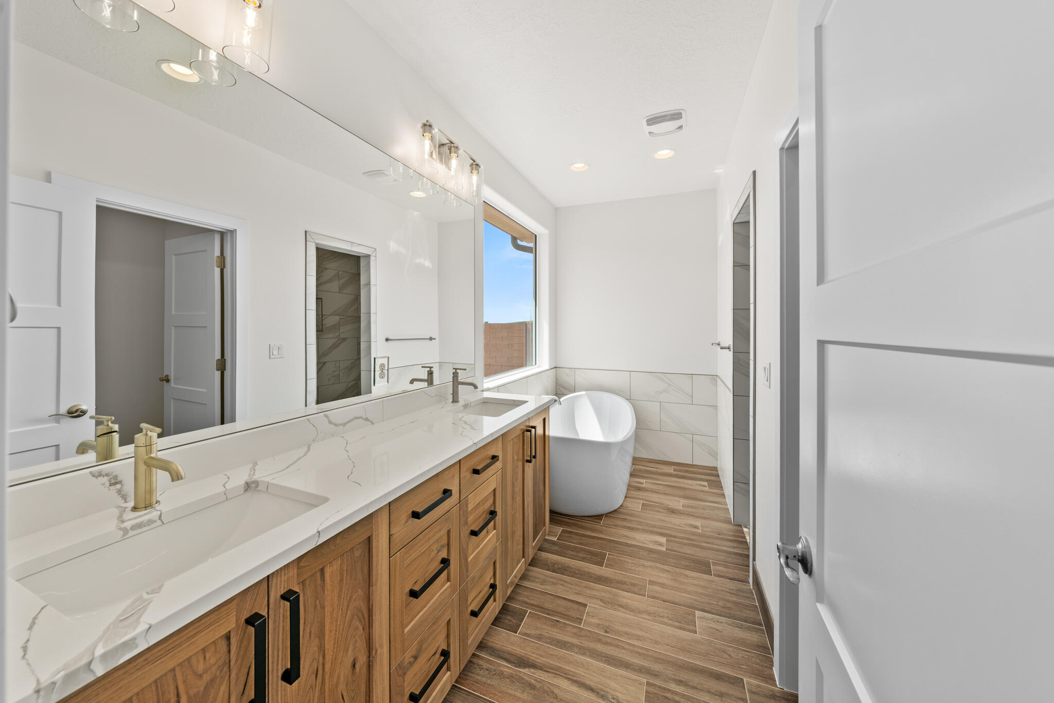 HURRICANE FIELDS ESTATES - Residential