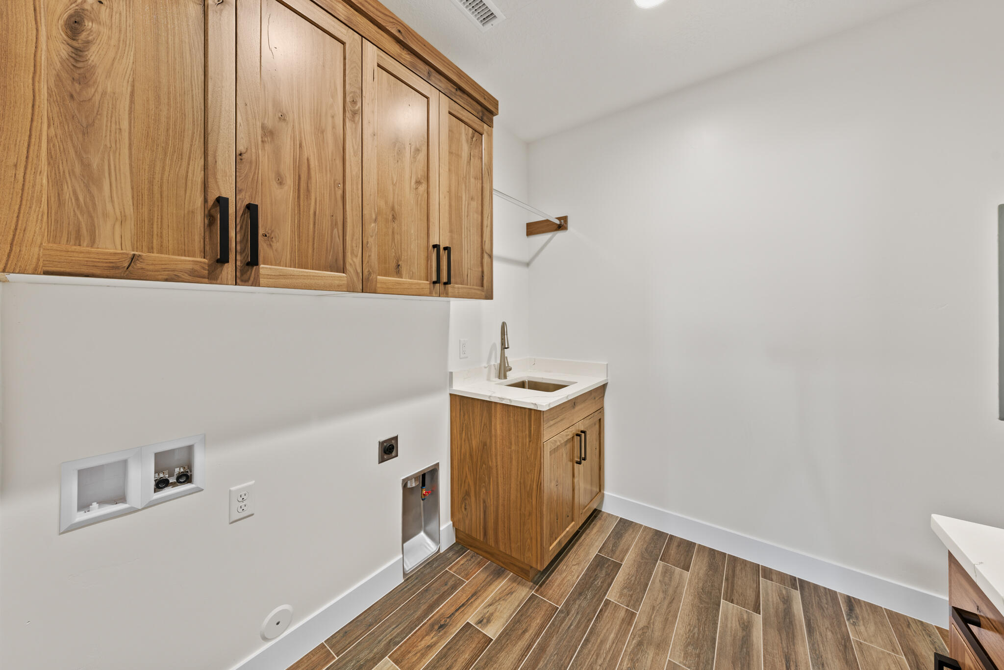 HURRICANE FIELDS ESTATES - Residential