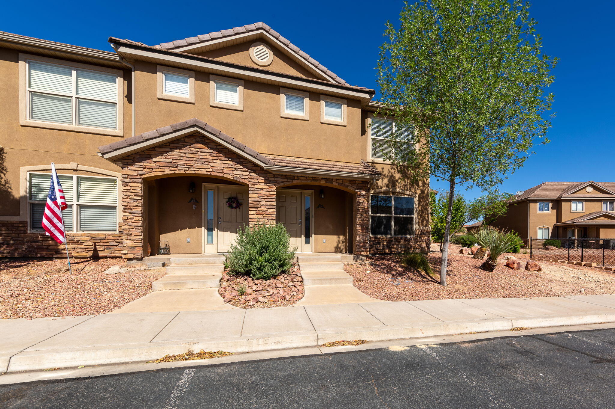 HIDDEN VALLEY TOWN HOMES - Residential