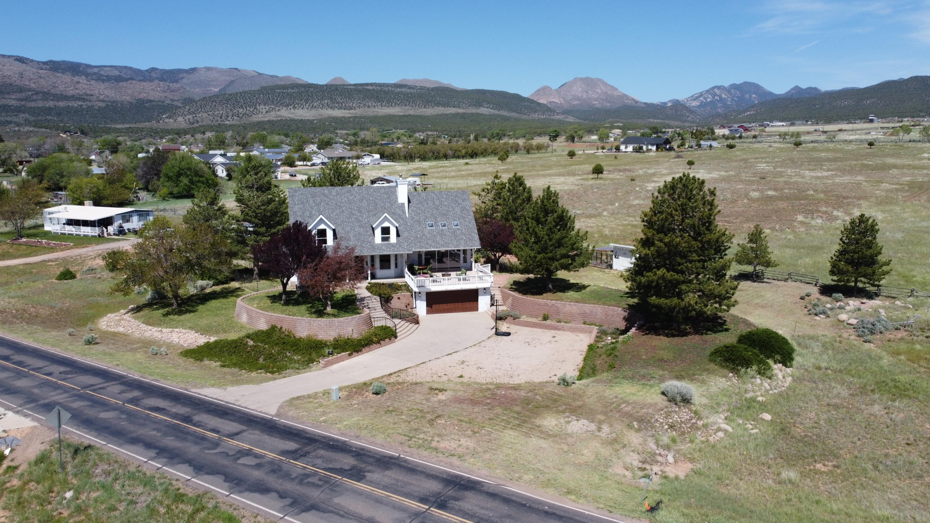 NEW HARMONY TOWNSITE - Residential
