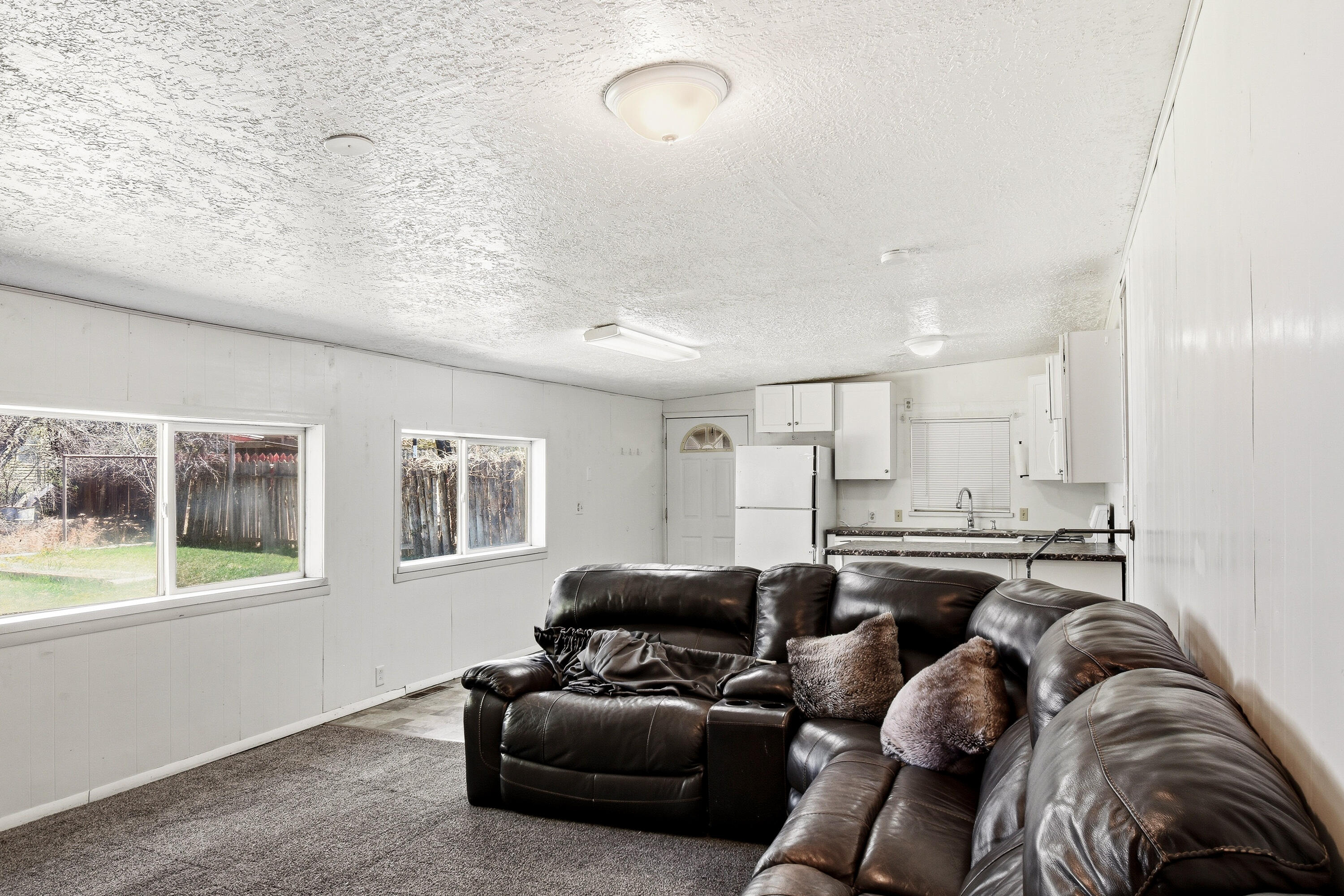 MOUNTAIN VIEW - Residential Income