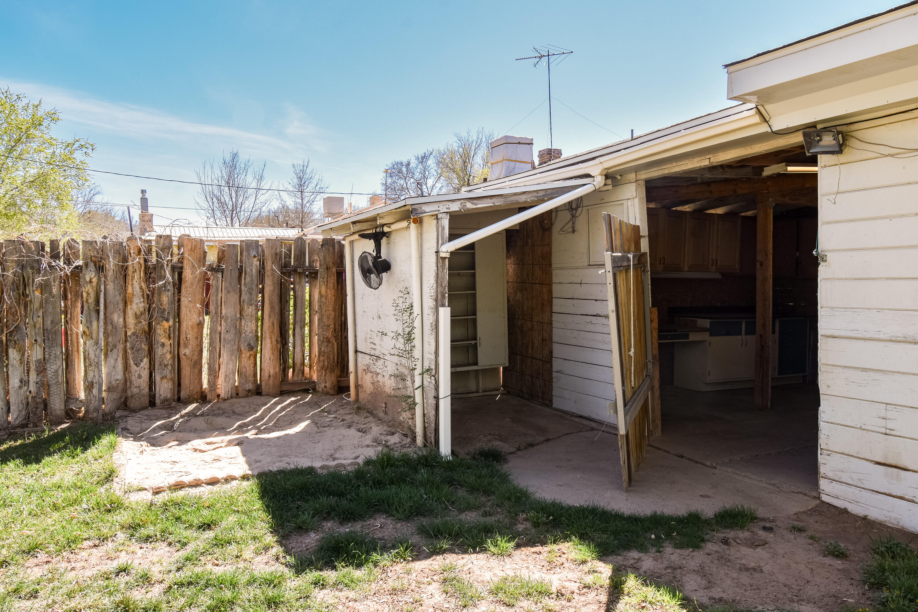 MOUNTAIN VIEW - Residential Income