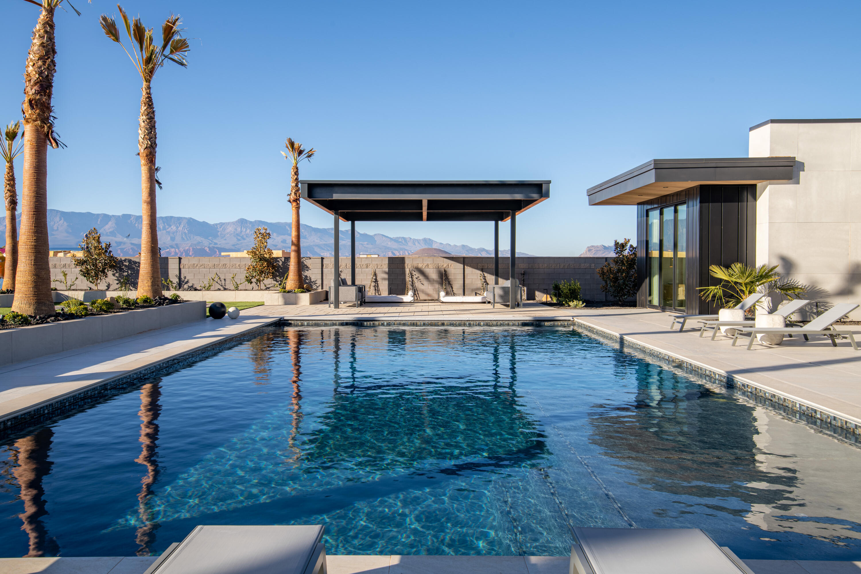 SOUTHERN SHORES - Residential