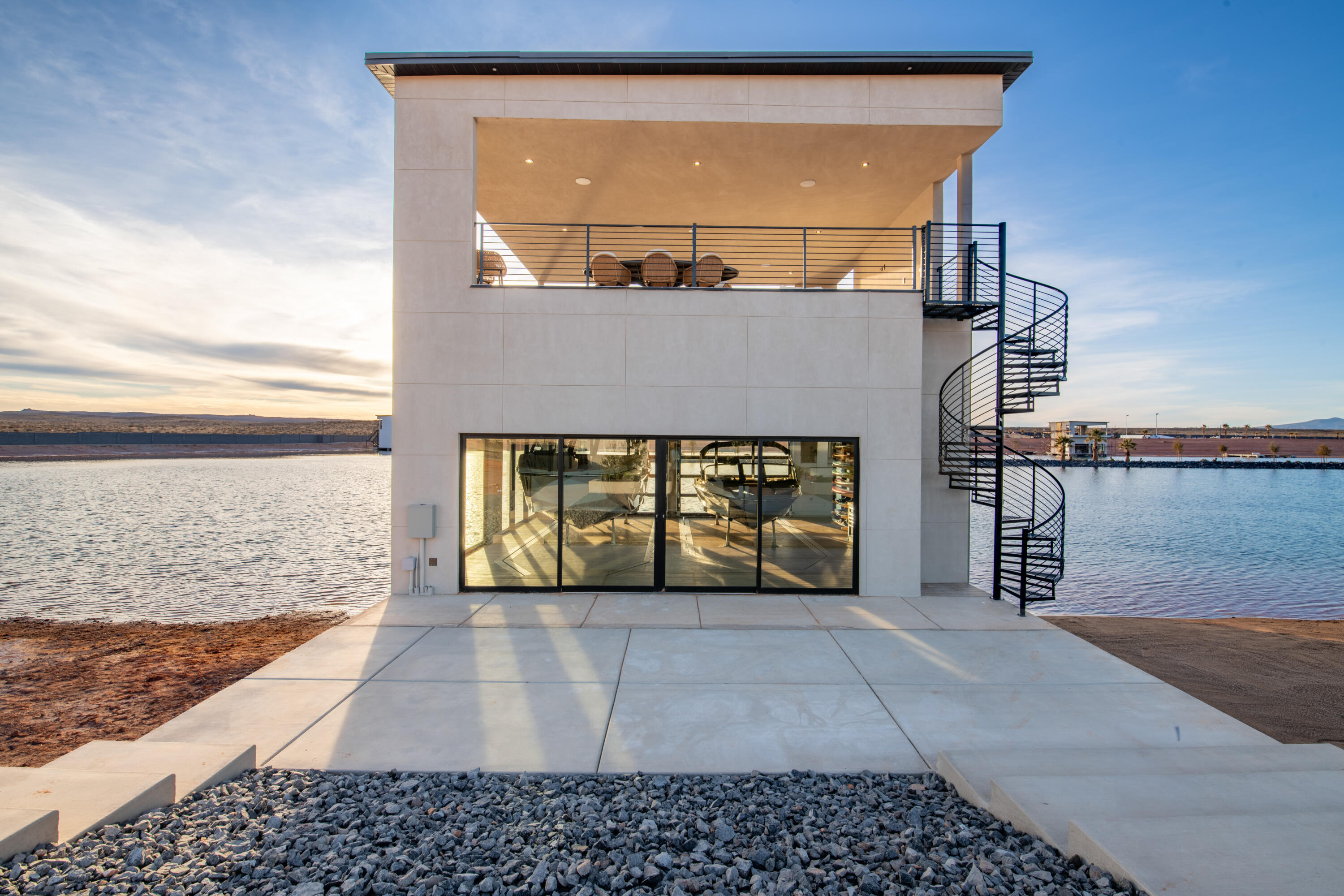 SOUTHERN SHORES - Residential