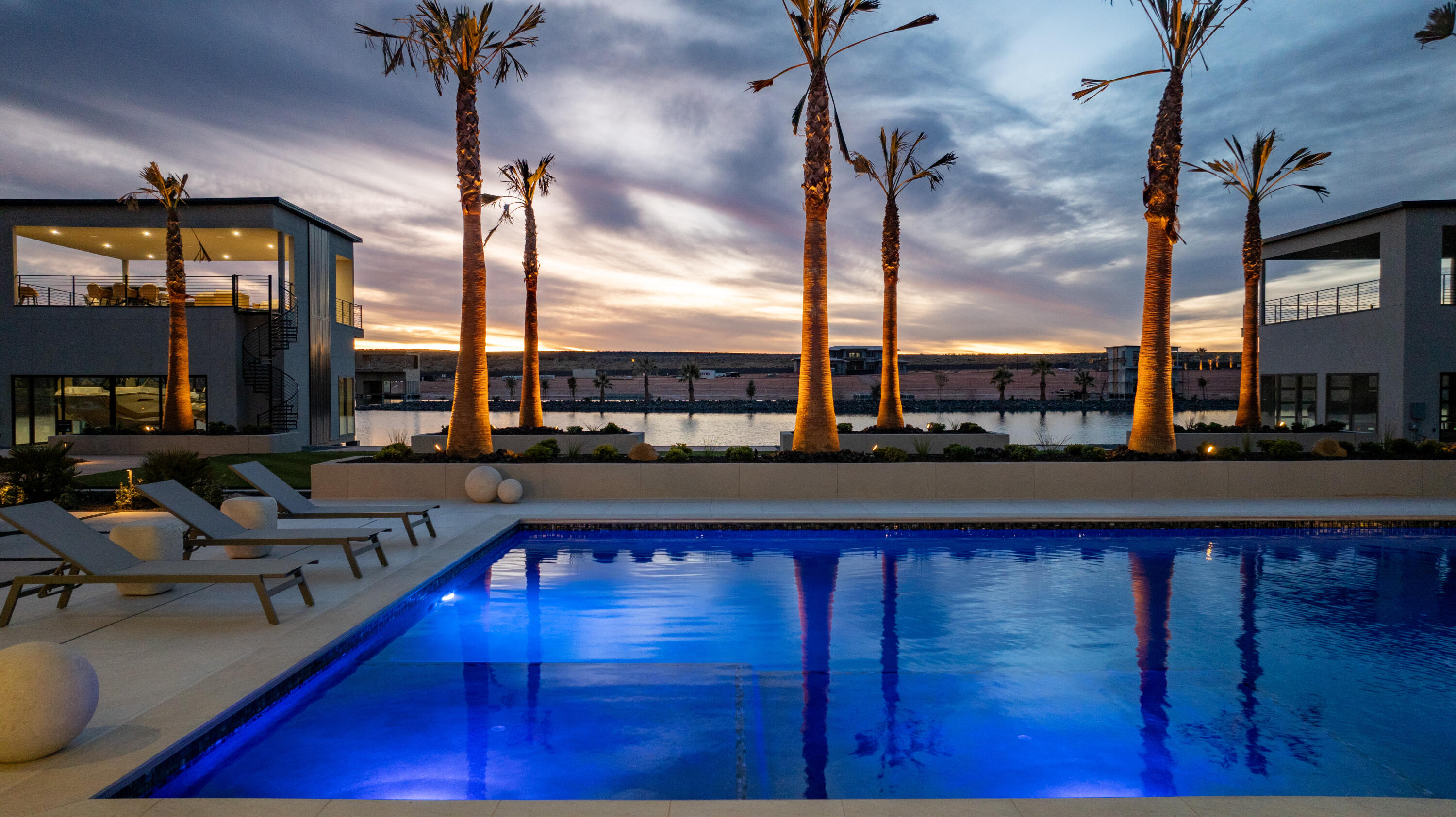 SOUTHERN SHORES - Residential