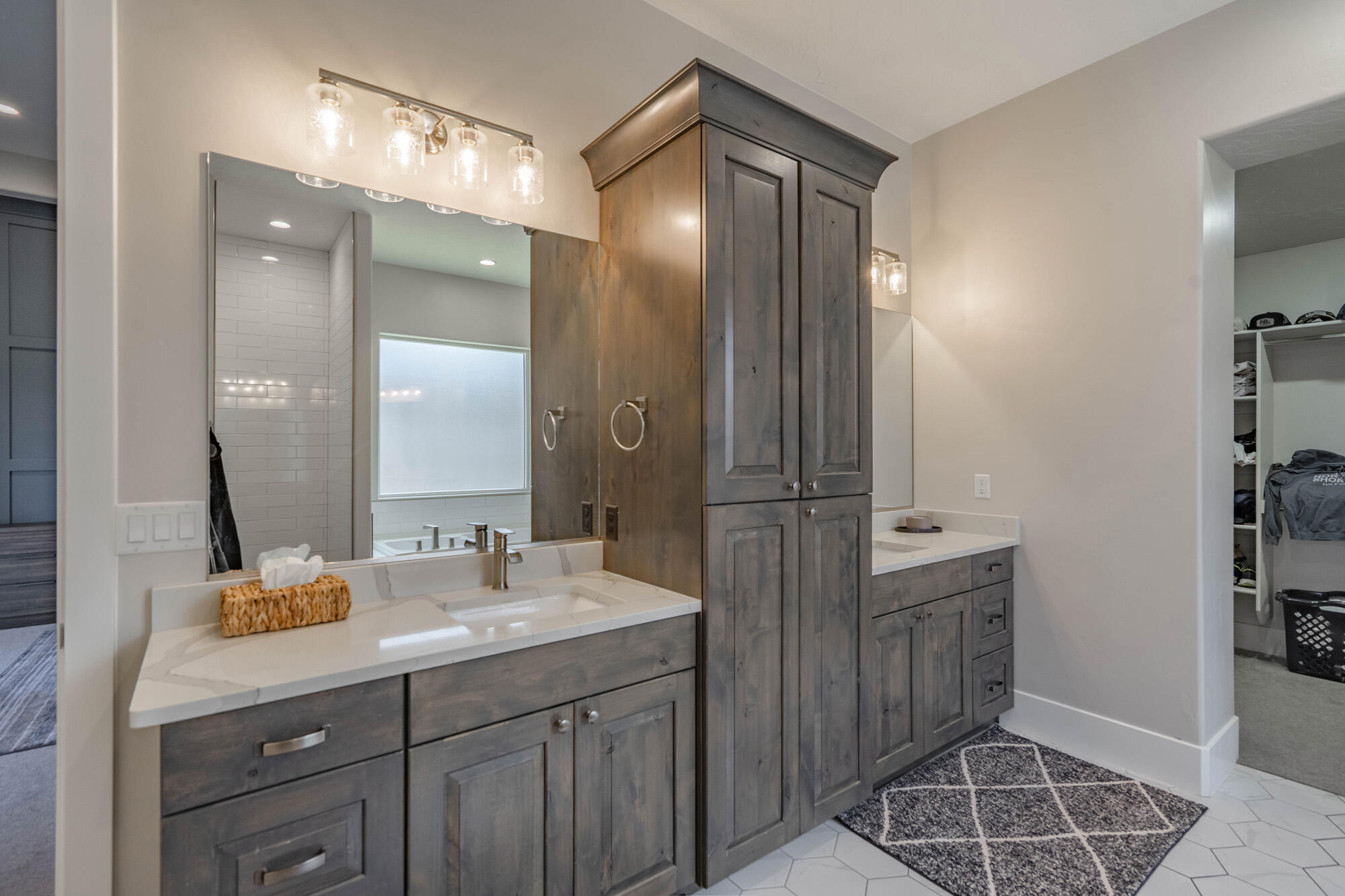 LEDGES OF SG NORTHGATE PEAKS - Residential