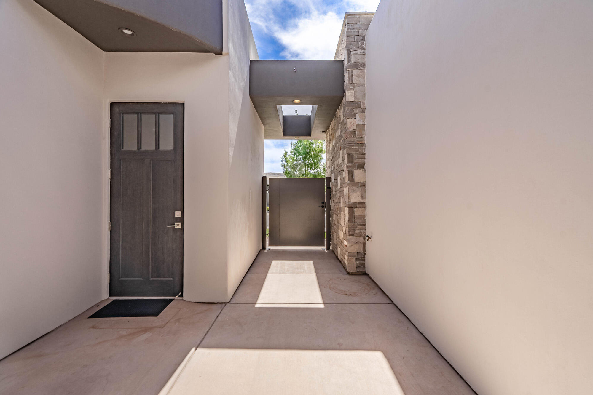 LEDGES OF SG NORTHGATE PEAKS - Residential