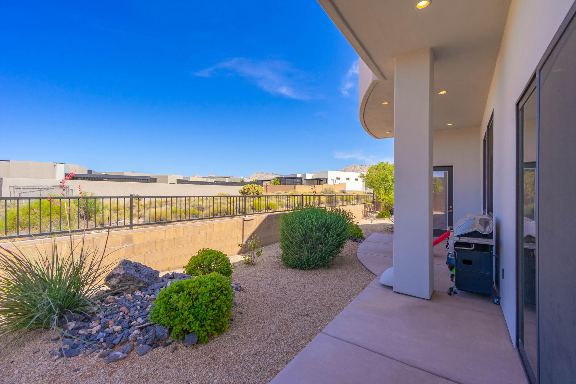 LEDGES OF SG NORTHGATE PEAKS - Residential