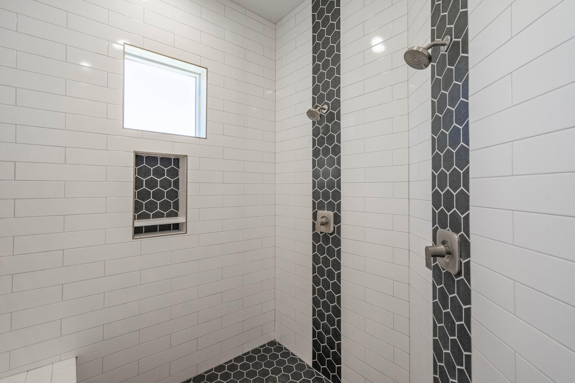LEDGES OF SG NORTHGATE PEAKS - Residential