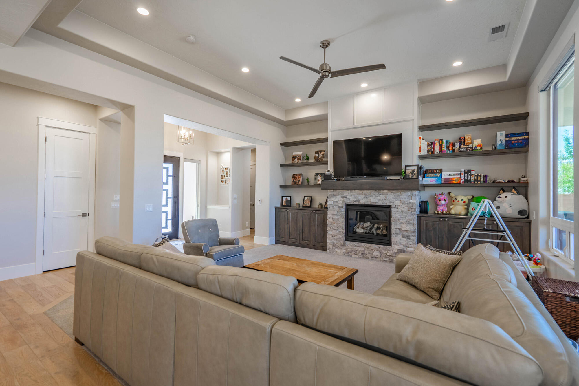 LEDGES OF SG NORTHGATE PEAKS - Residential