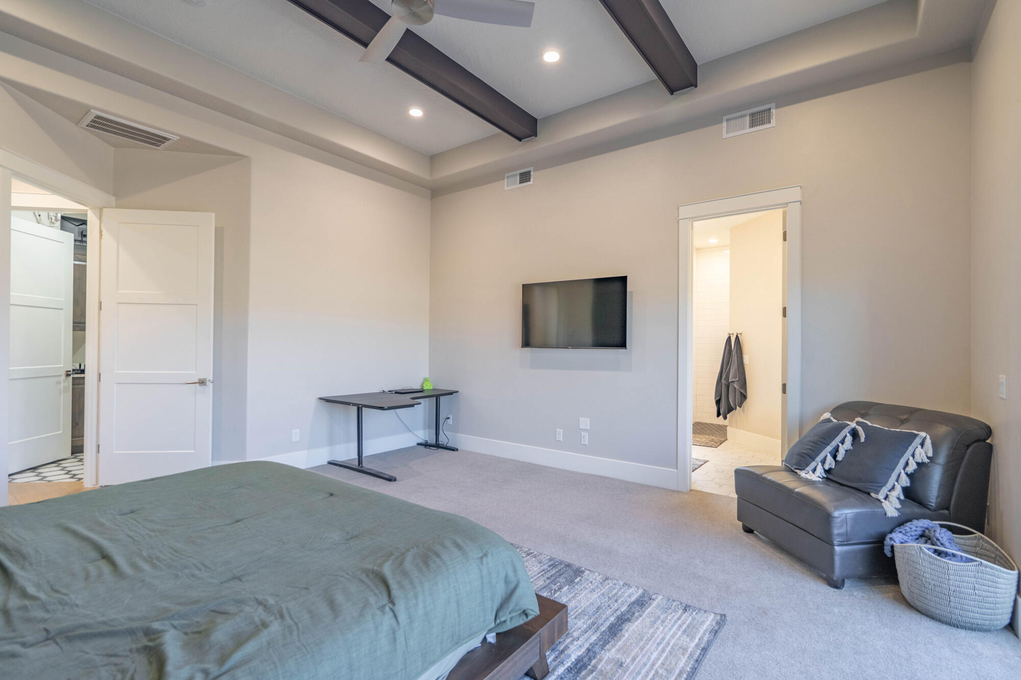 LEDGES OF SG NORTHGATE PEAKS - Residential