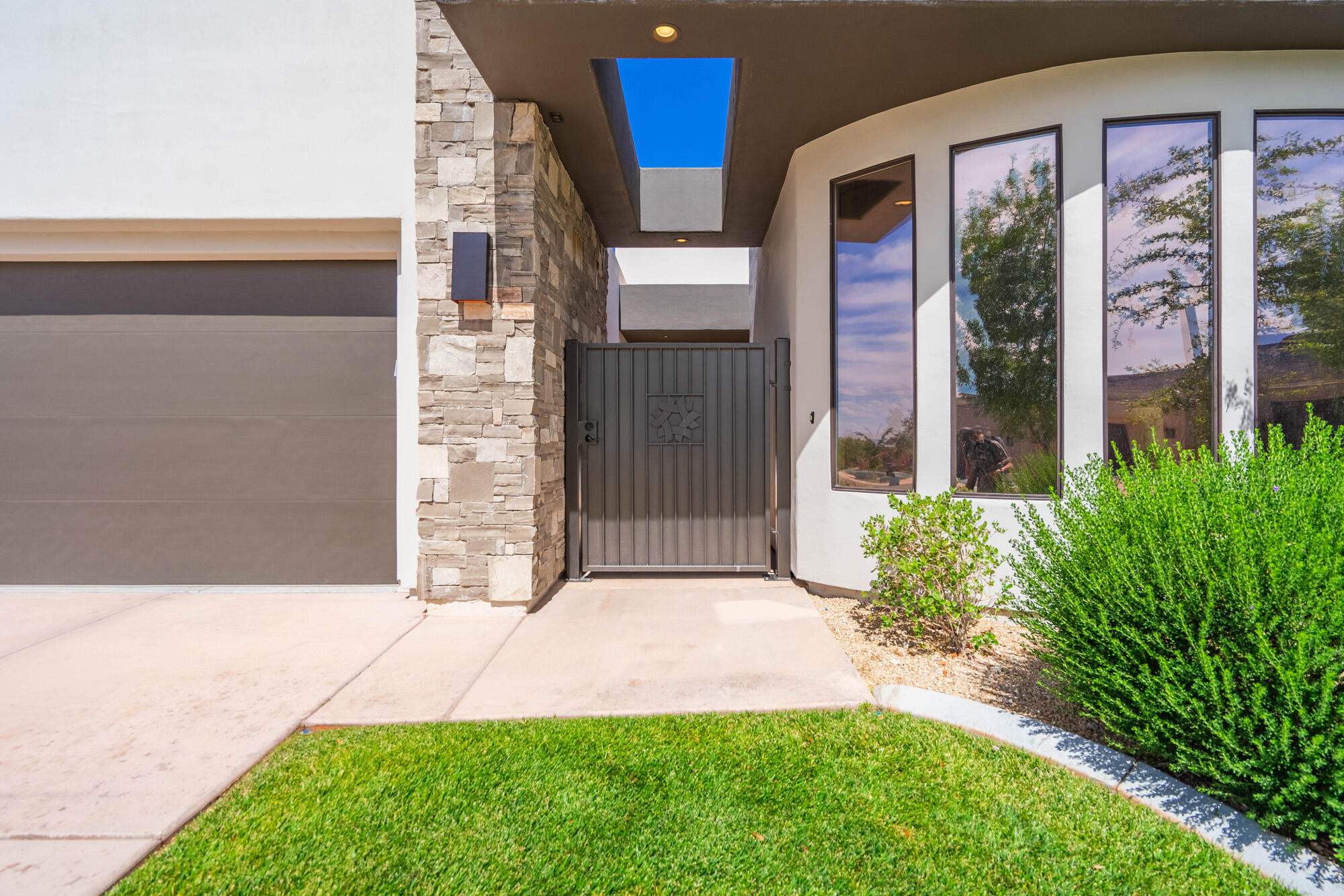 LEDGES OF SG NORTHGATE PEAKS - Residential