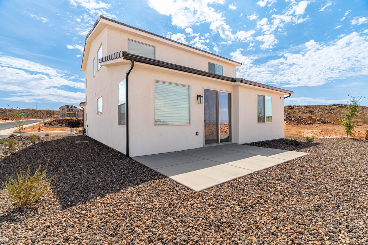 DESERT REFLECTION - Residential