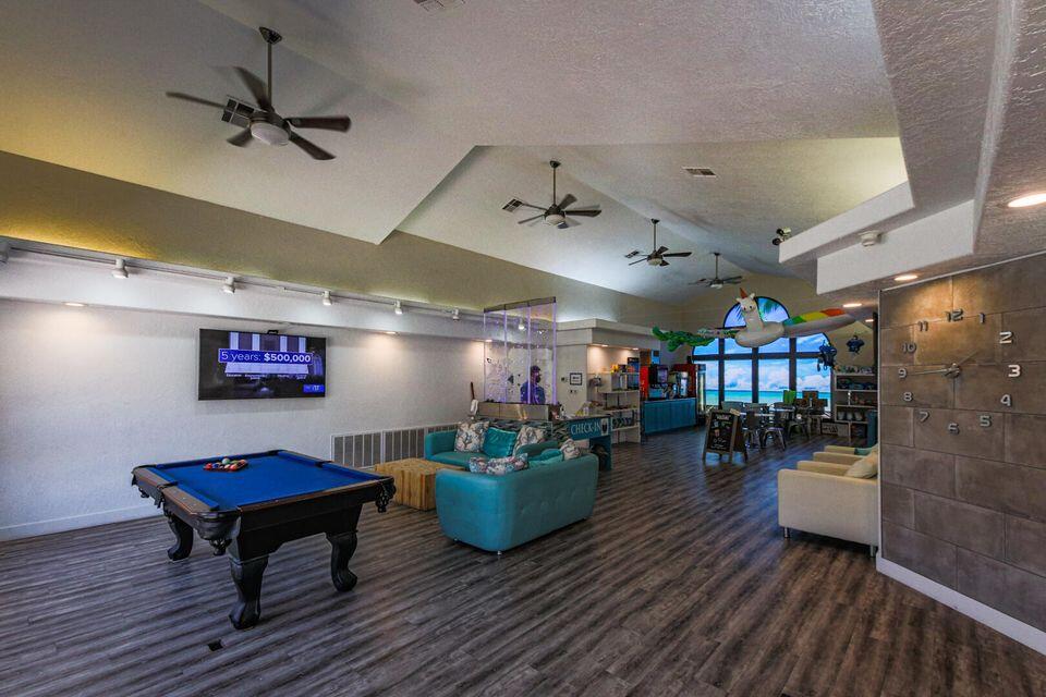 LAS PALMAS RESORT CONDOS - Residential