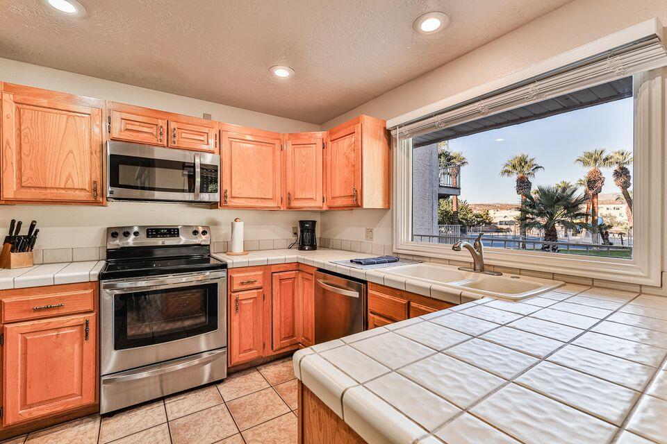 LAS PALMAS RESORT CONDOS - Residential