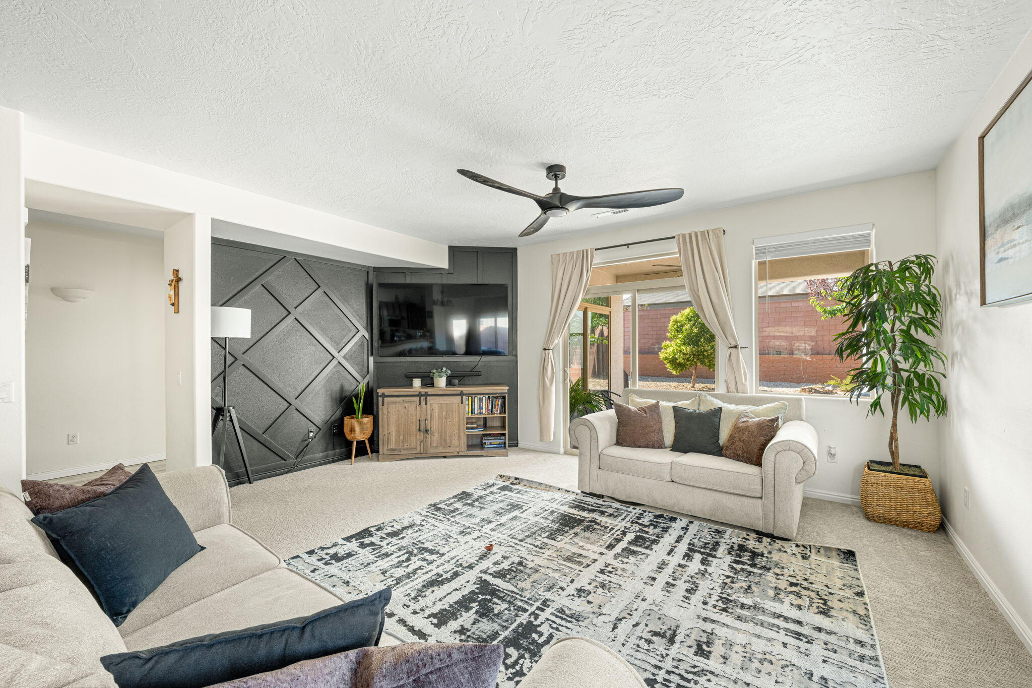 CORAL CANYON - Residential