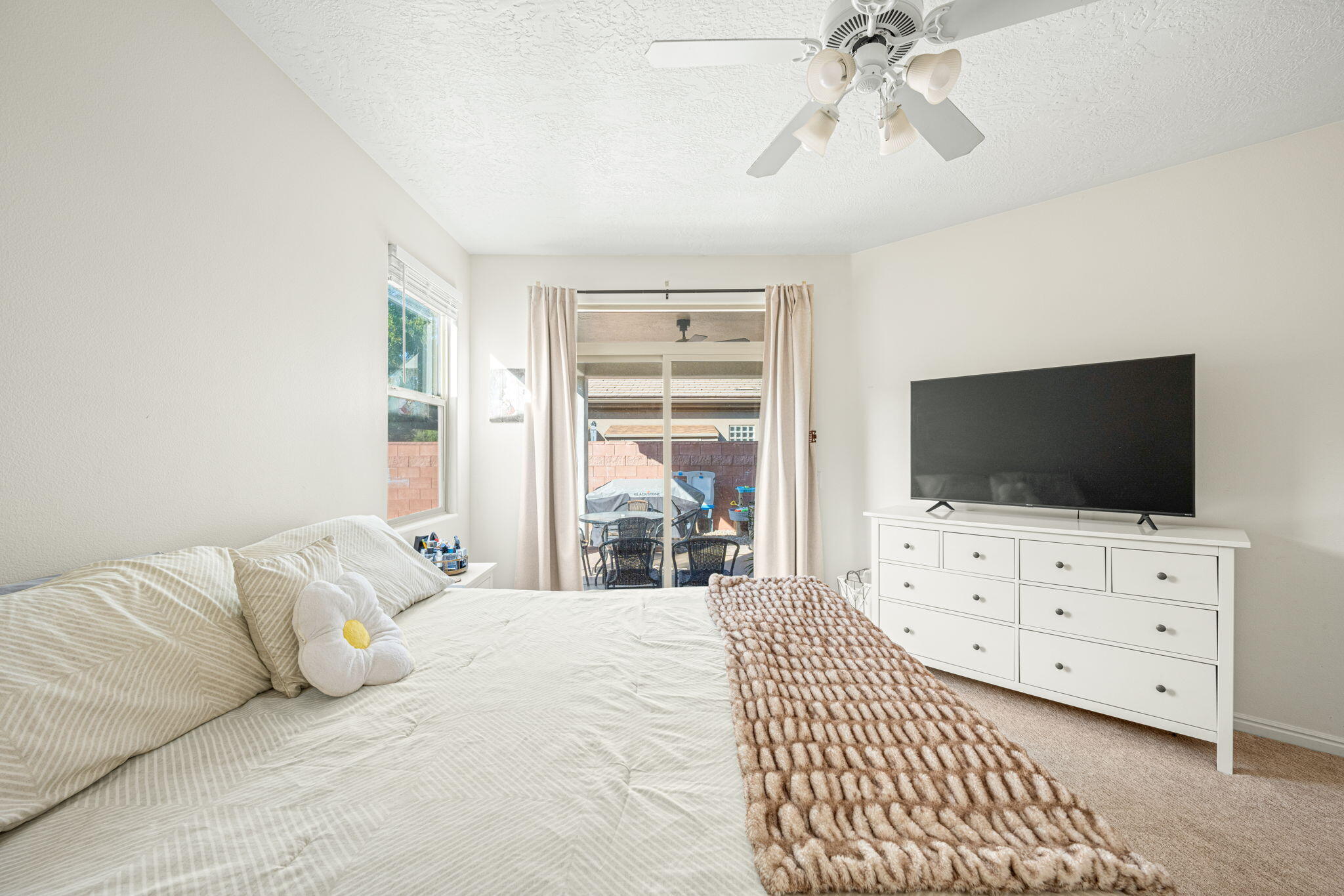 CORAL CANYON - Residential