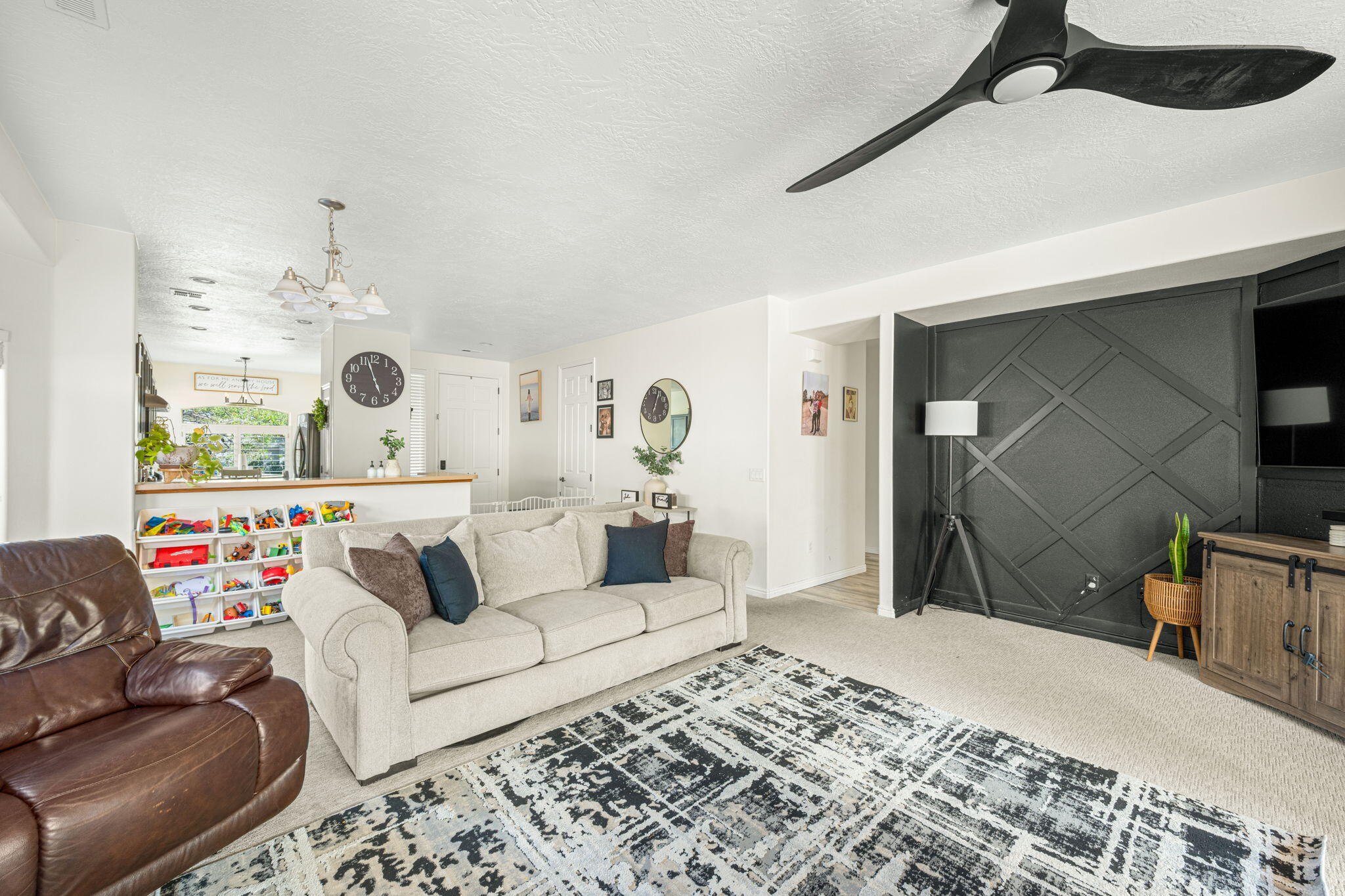 CORAL CANYON - Residential