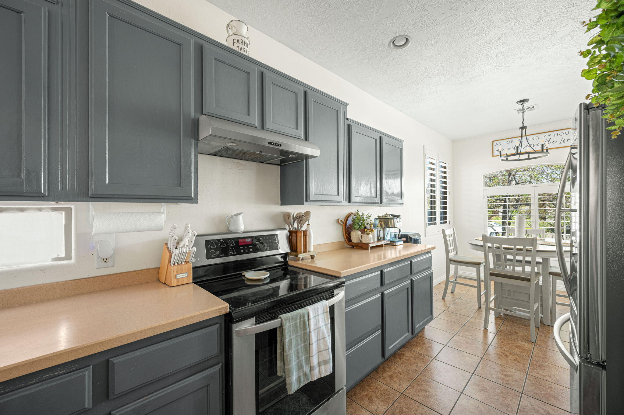 CORAL CANYON - Residential
